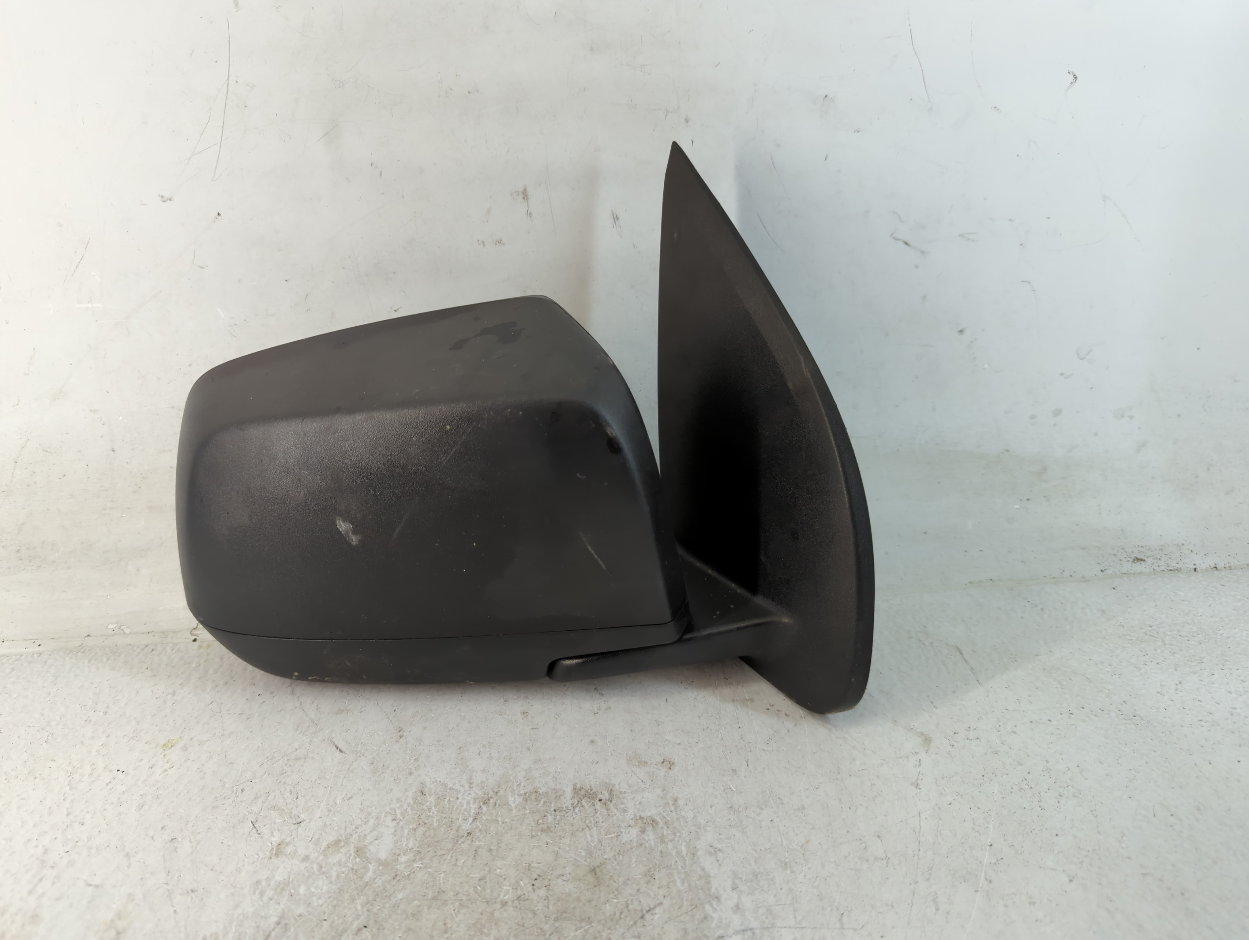 2015-2022 Chevrolet Colorado Passenger Right Side View Power Door Mirror 804502 - Oemusedautoparts1.com