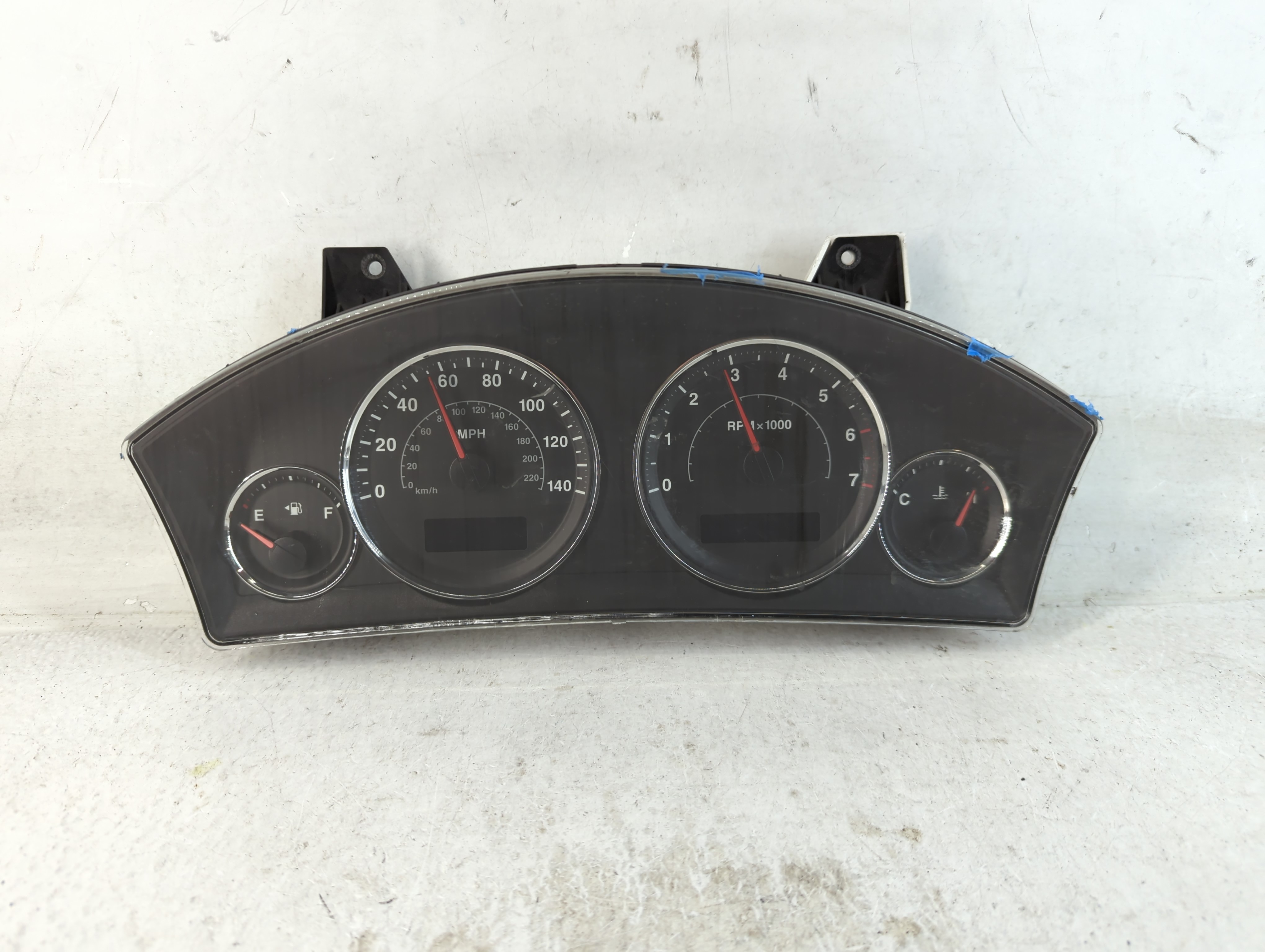 2007-2007 Jeep Commander Speedometer Instrument Cluster Gauges 804520 - Oemusedautoparts1.com