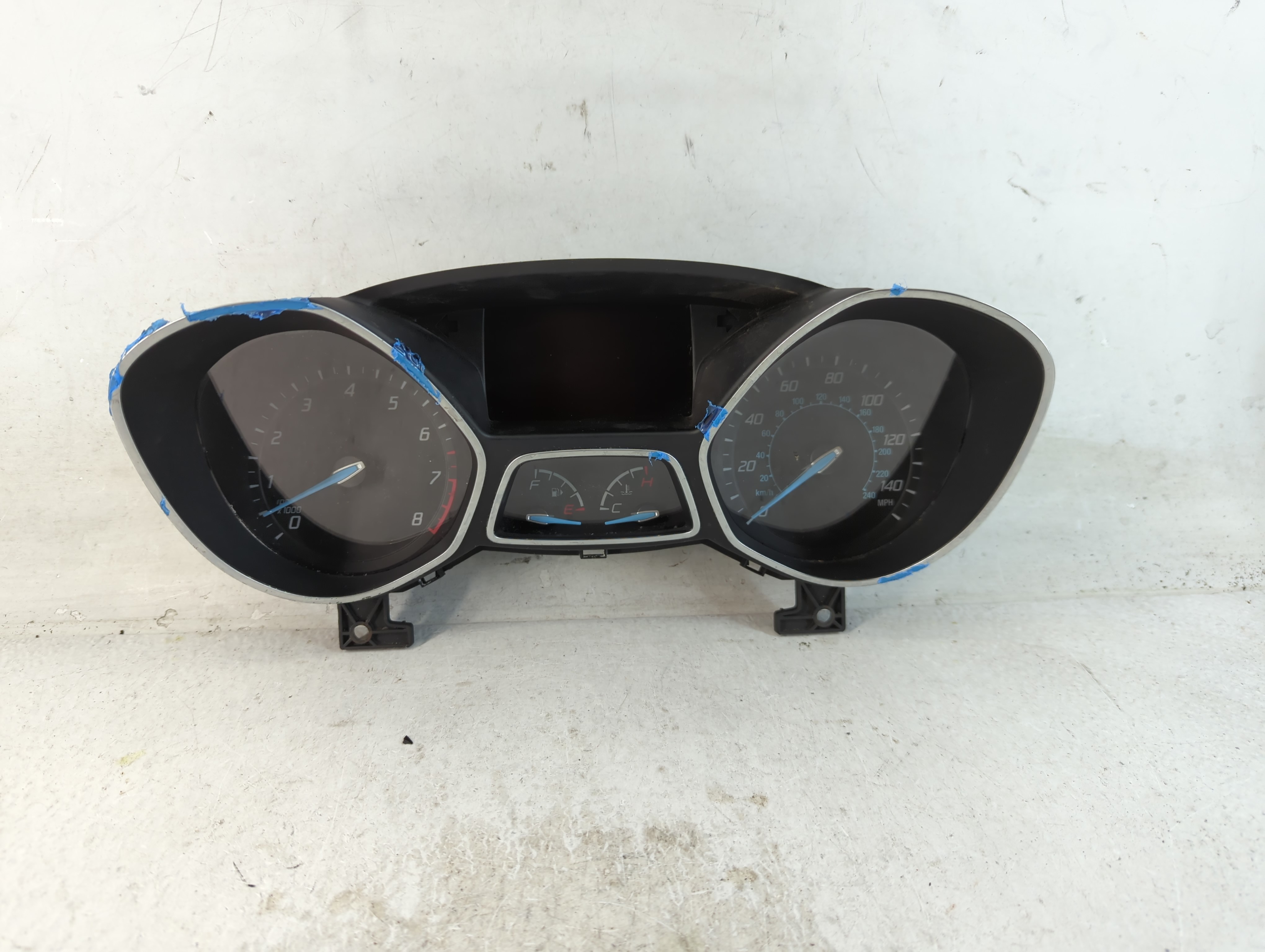 2013-2014 Ford Focus Speedometer Instrument Cluster Gauges Cm5t-10849-ctf 804559 - Oemusedautoparts1.com