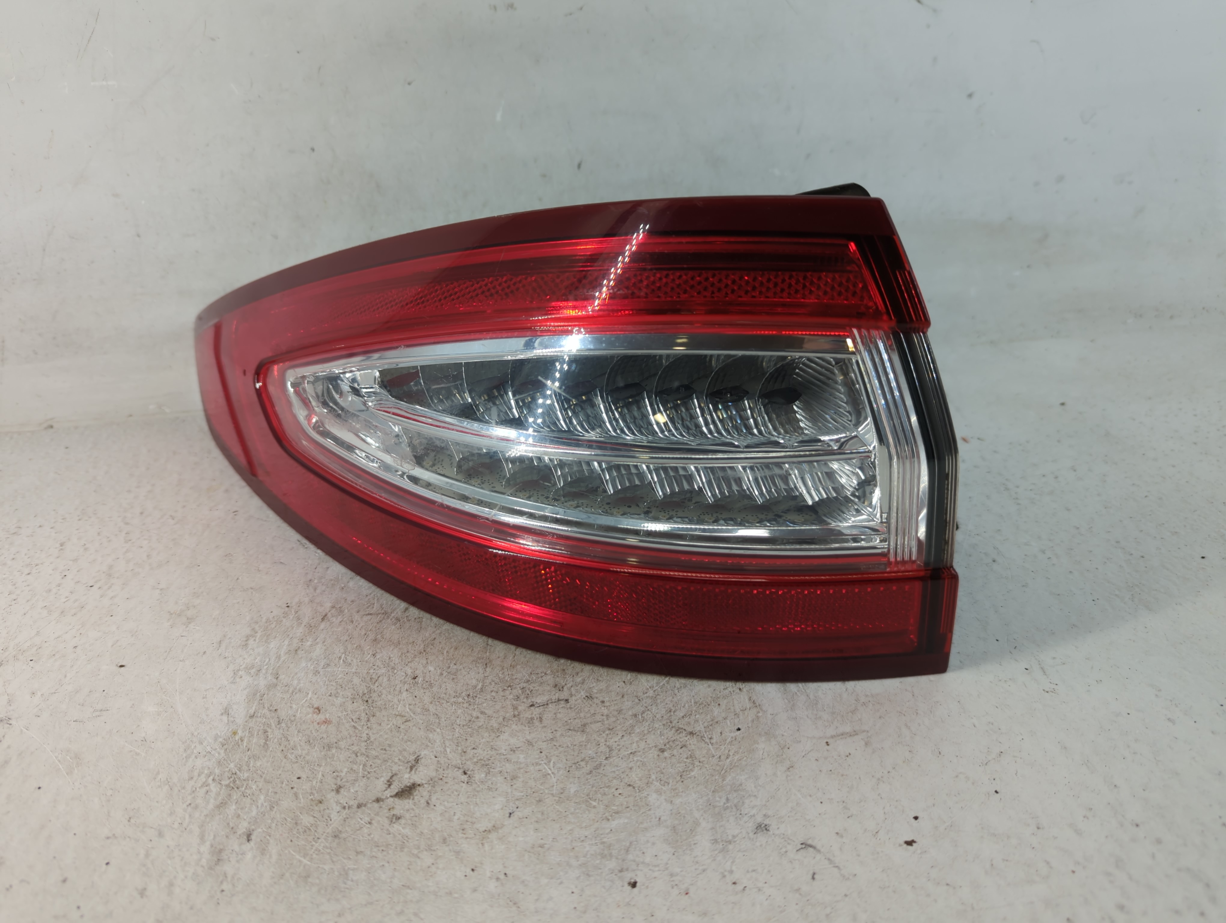 2014 Ford Fusion Driver Left Side Tail Light Taillight Oem 804636 - Oemusedautoparts1.com