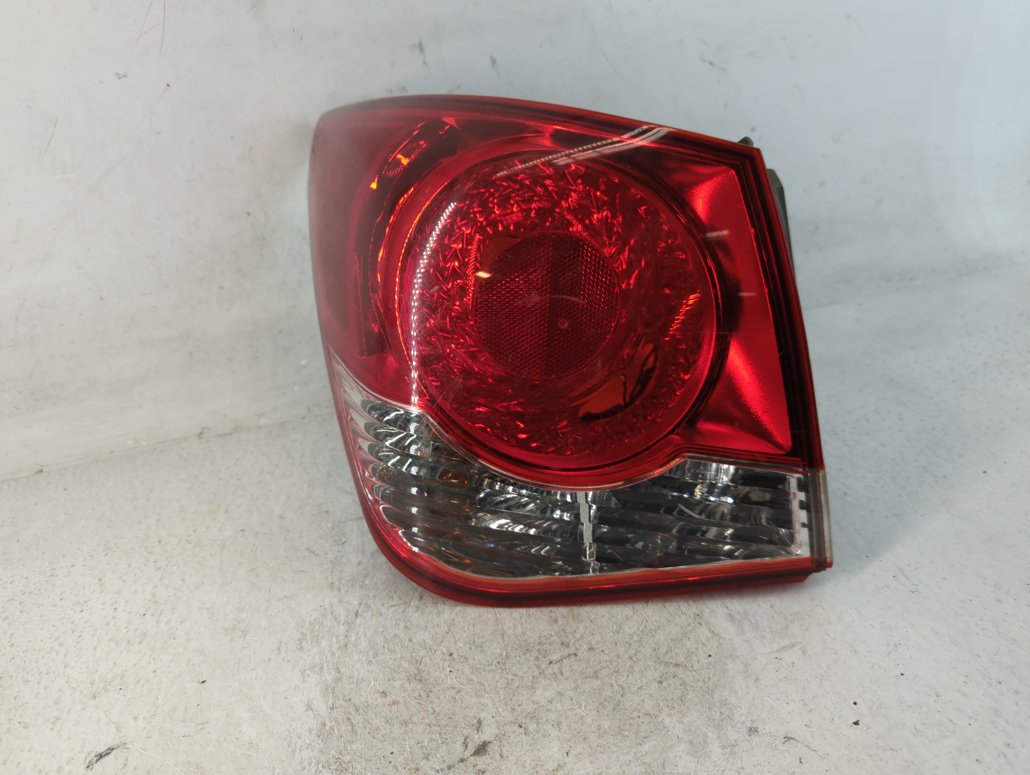 2011-2016 Chevrolet Cruze Driver Left Side Tail Light Taillight Oem 804655 - Oemusedautoparts1.com