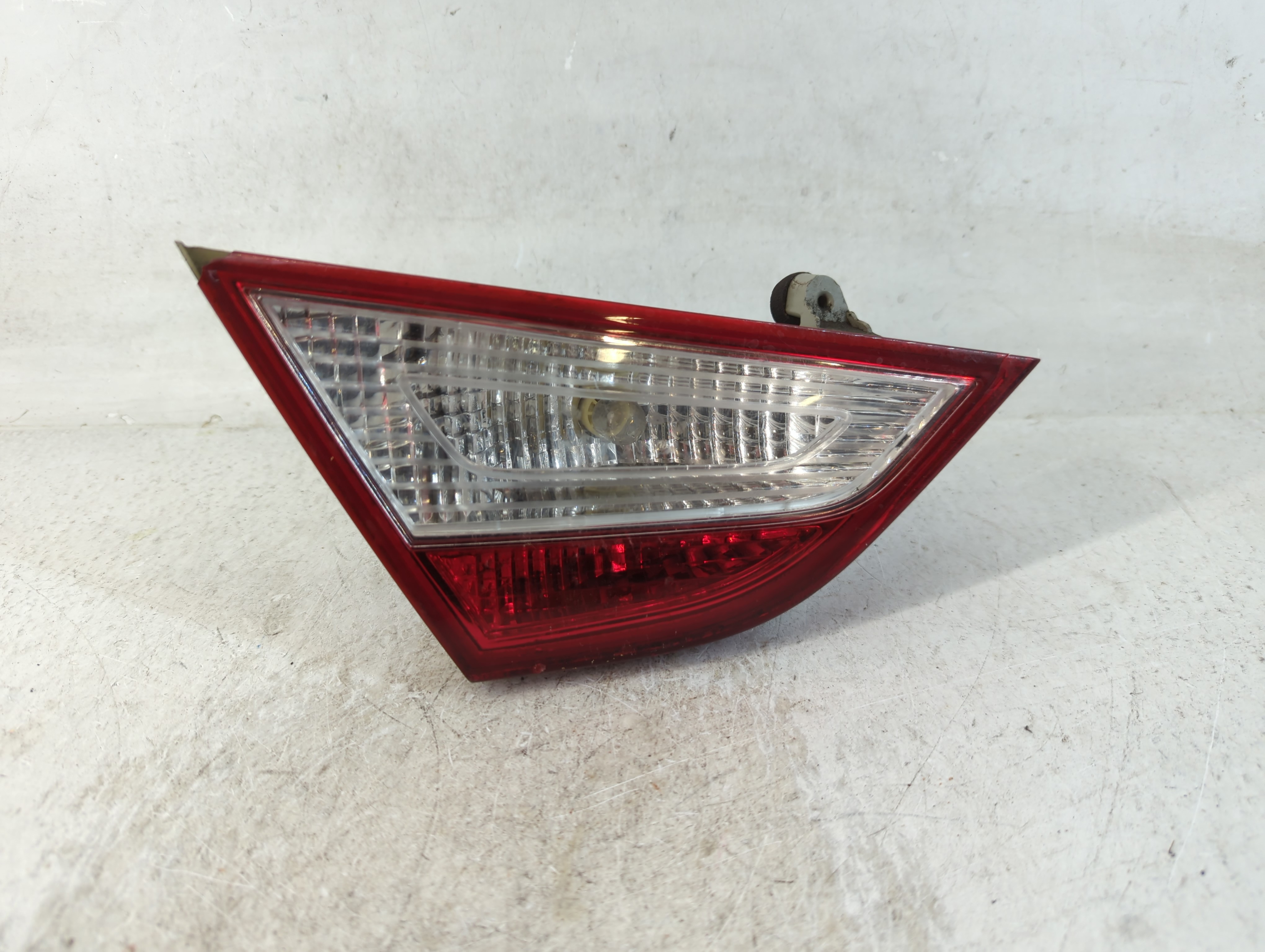 Picture of 2011-2014 Hyundai Sonata Driver Left Side Tail Light Taillight Oem 804689
