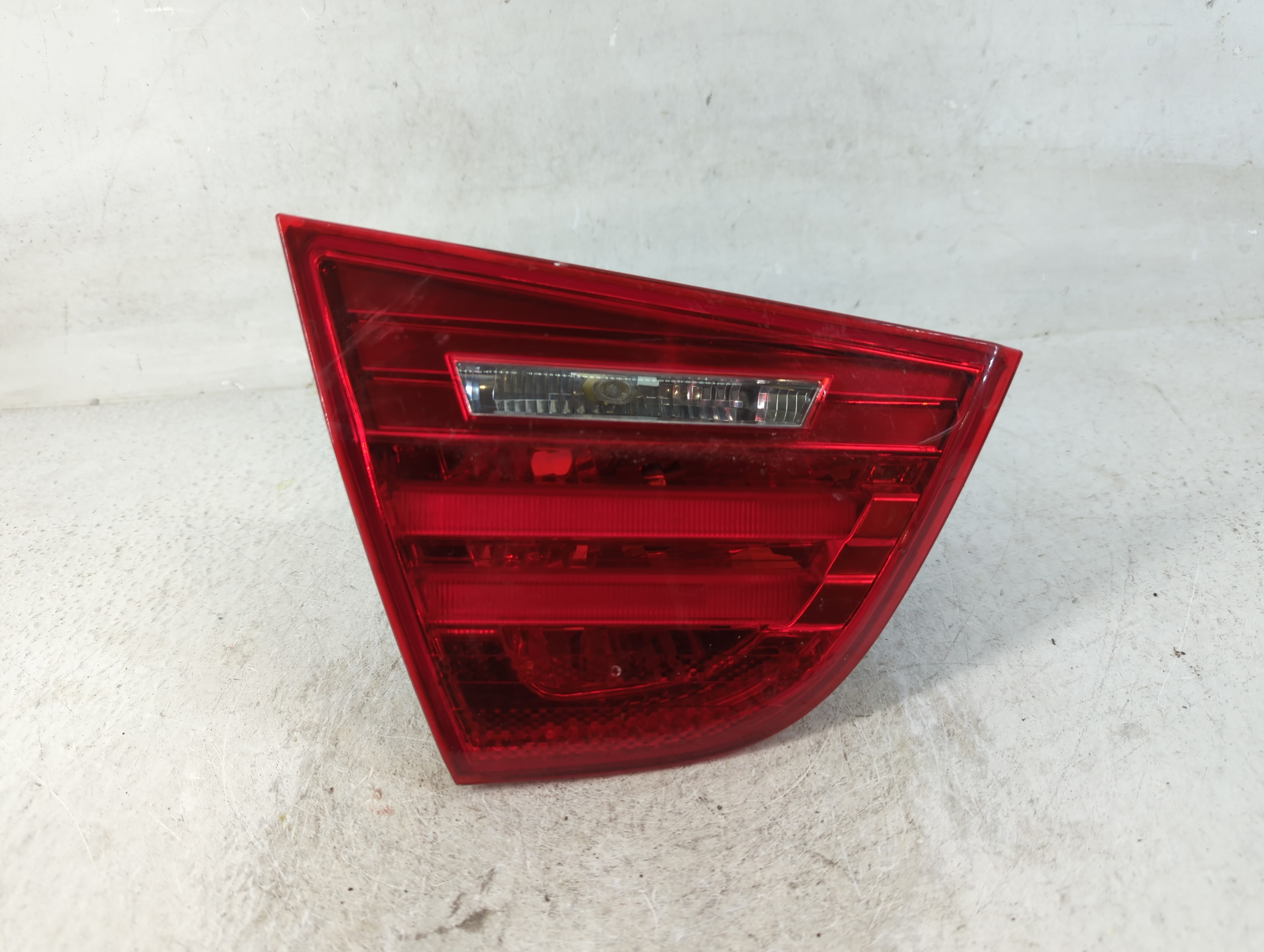 2009-2011 Bmw 335i Driver Left Side Tail Light Taillight Oem 804691 - Oemusedautoparts1.com
