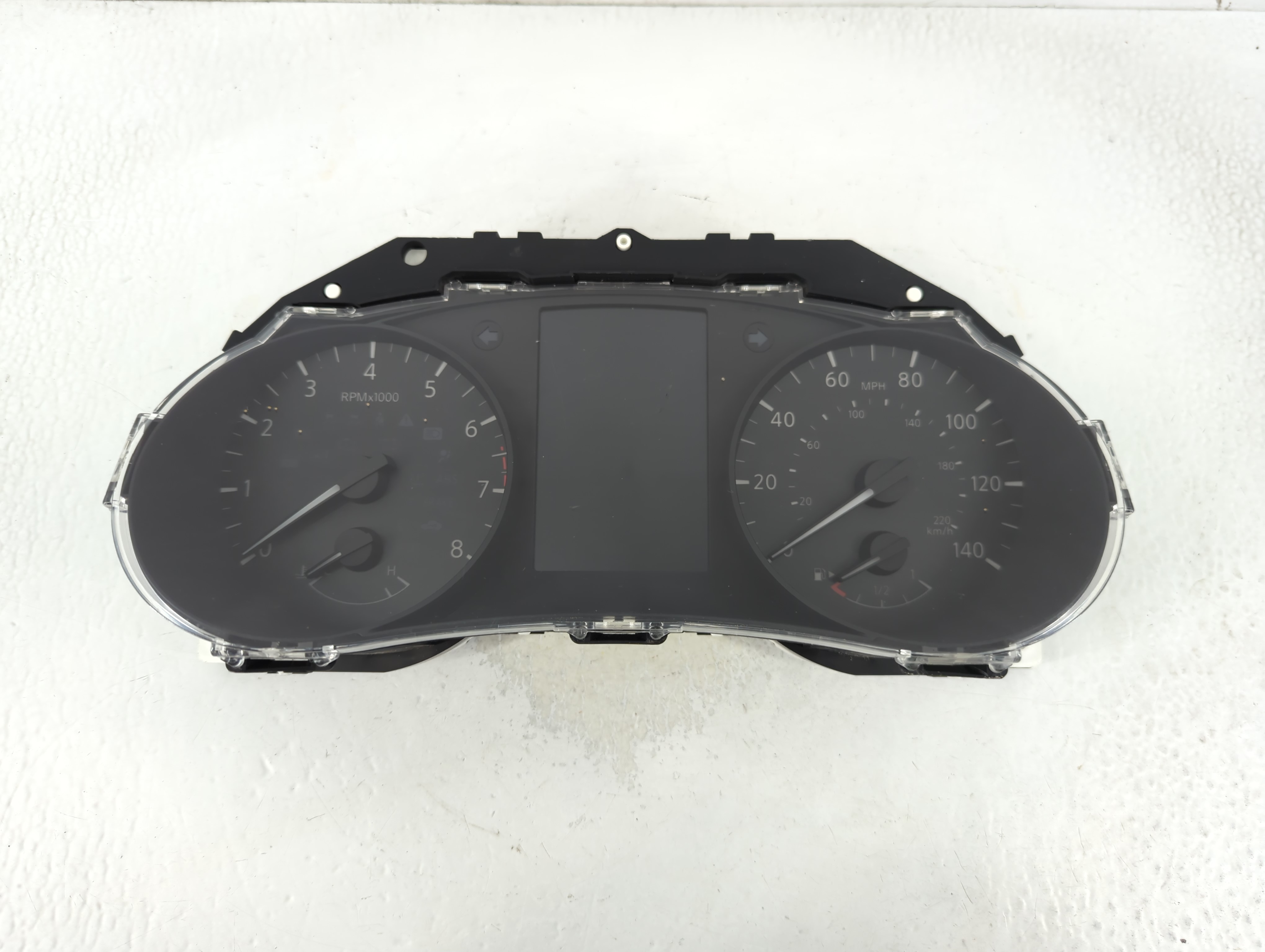 2017-2018 Nissan Rogue Sport Speedometer Instrument Cluster Gauges 804806 - Oemusedautoparts1.com