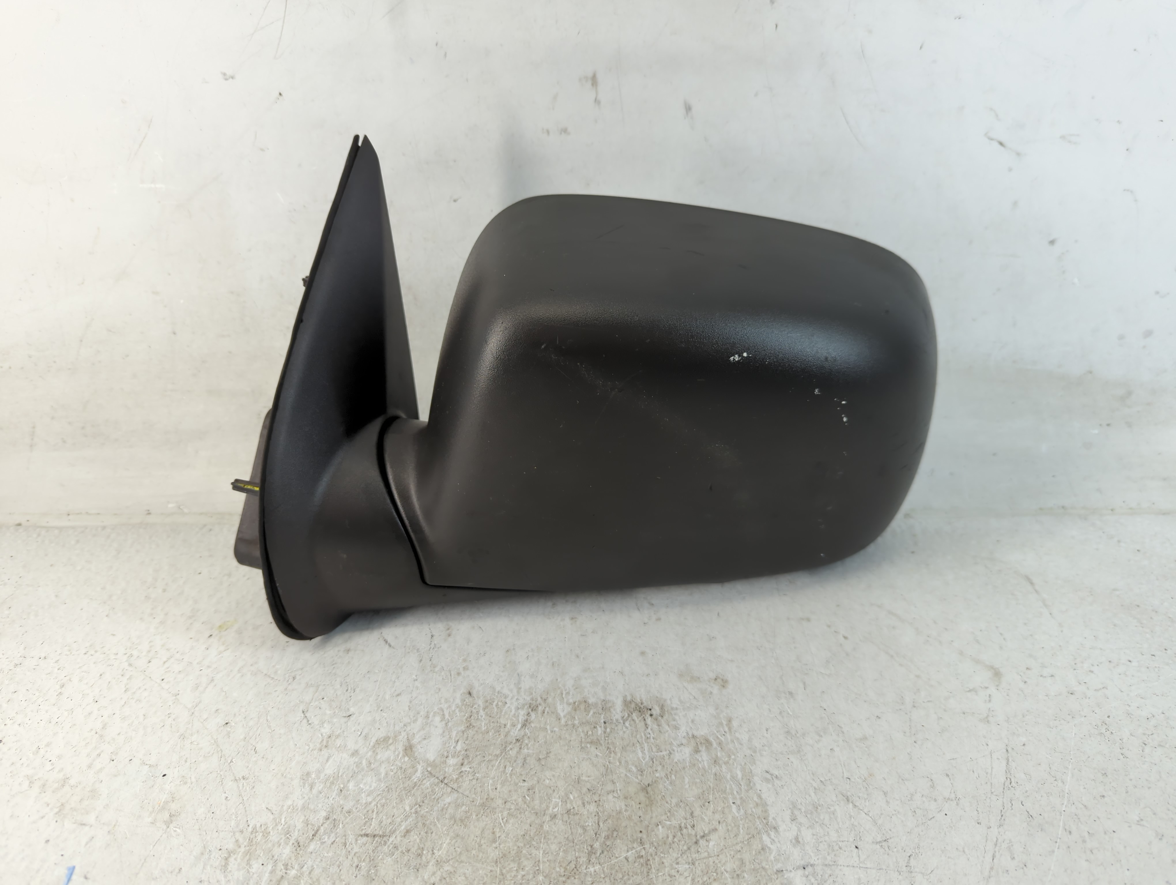 2004-2012 Chevrolet Colorado Driver Left Side View Power Door Mirror 804814 - Oemusedautoparts1.com