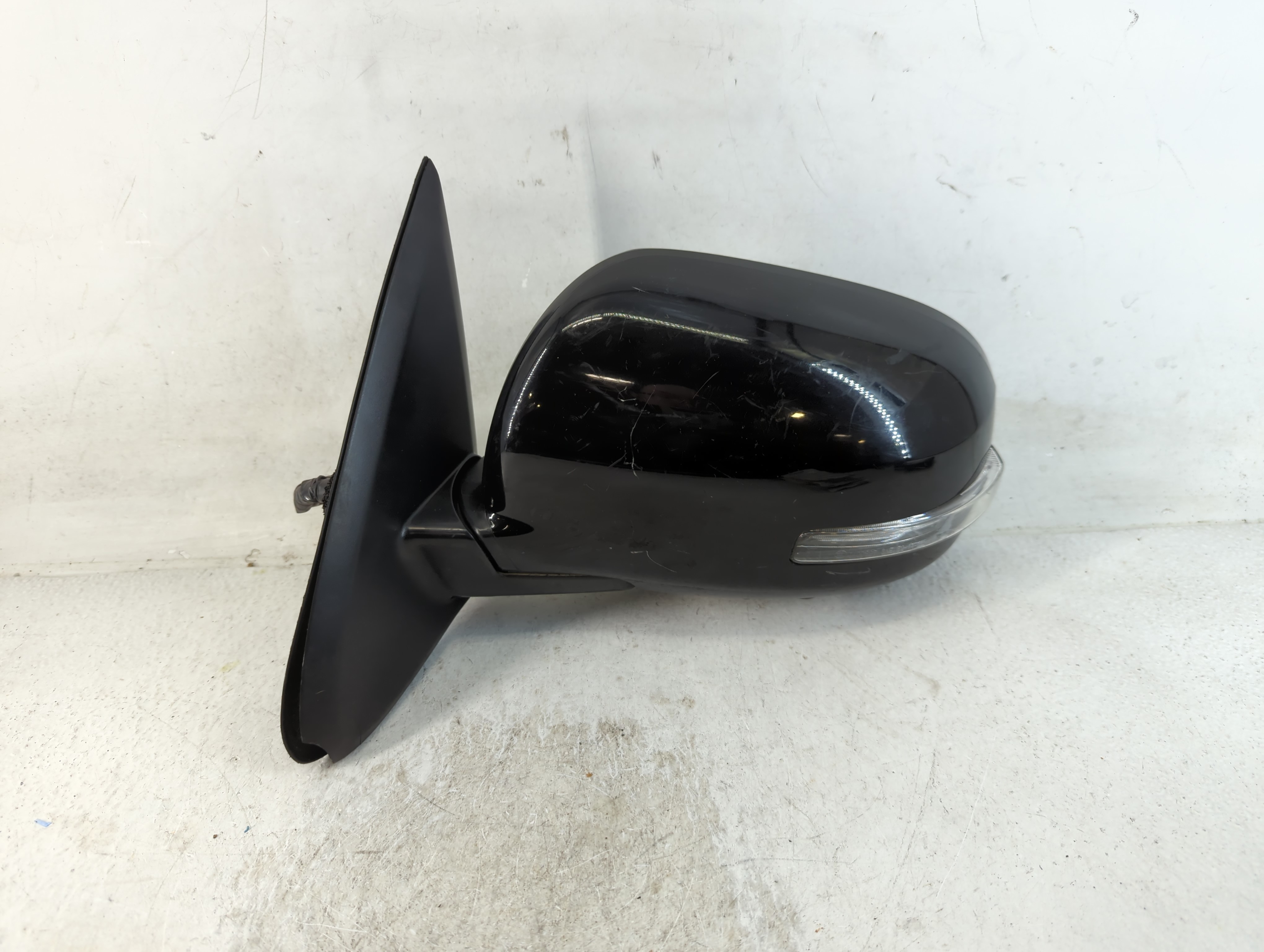 2016 Mitsubishi Outlander Driver Left Side View Power Door Mirror Black 804839 - Oemusedautoparts1.com