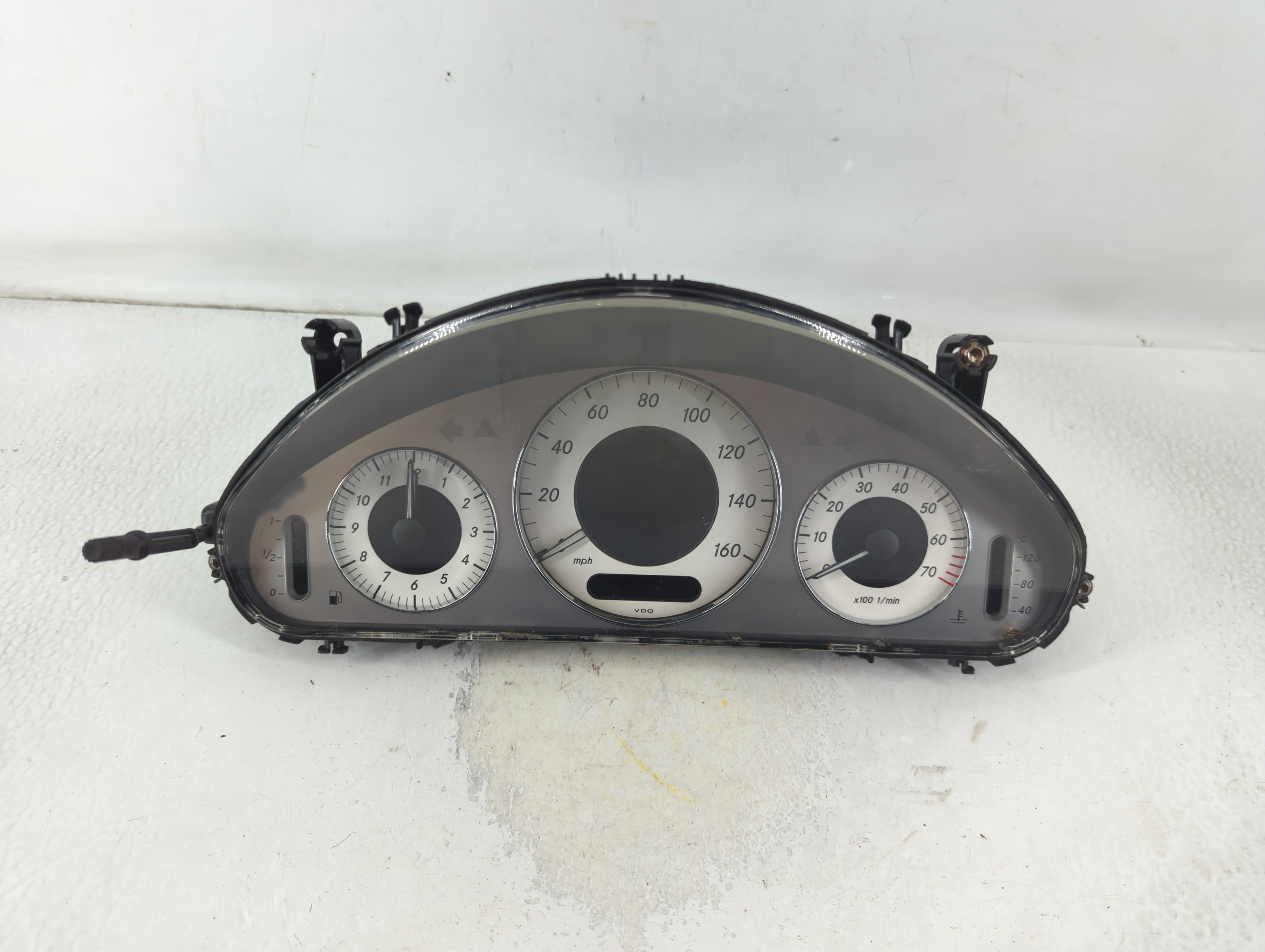 2009-2009 Mercedes-benz E350 Speedometer Instrument Cluster Gauges 804989 - Oemusedautoparts1.com