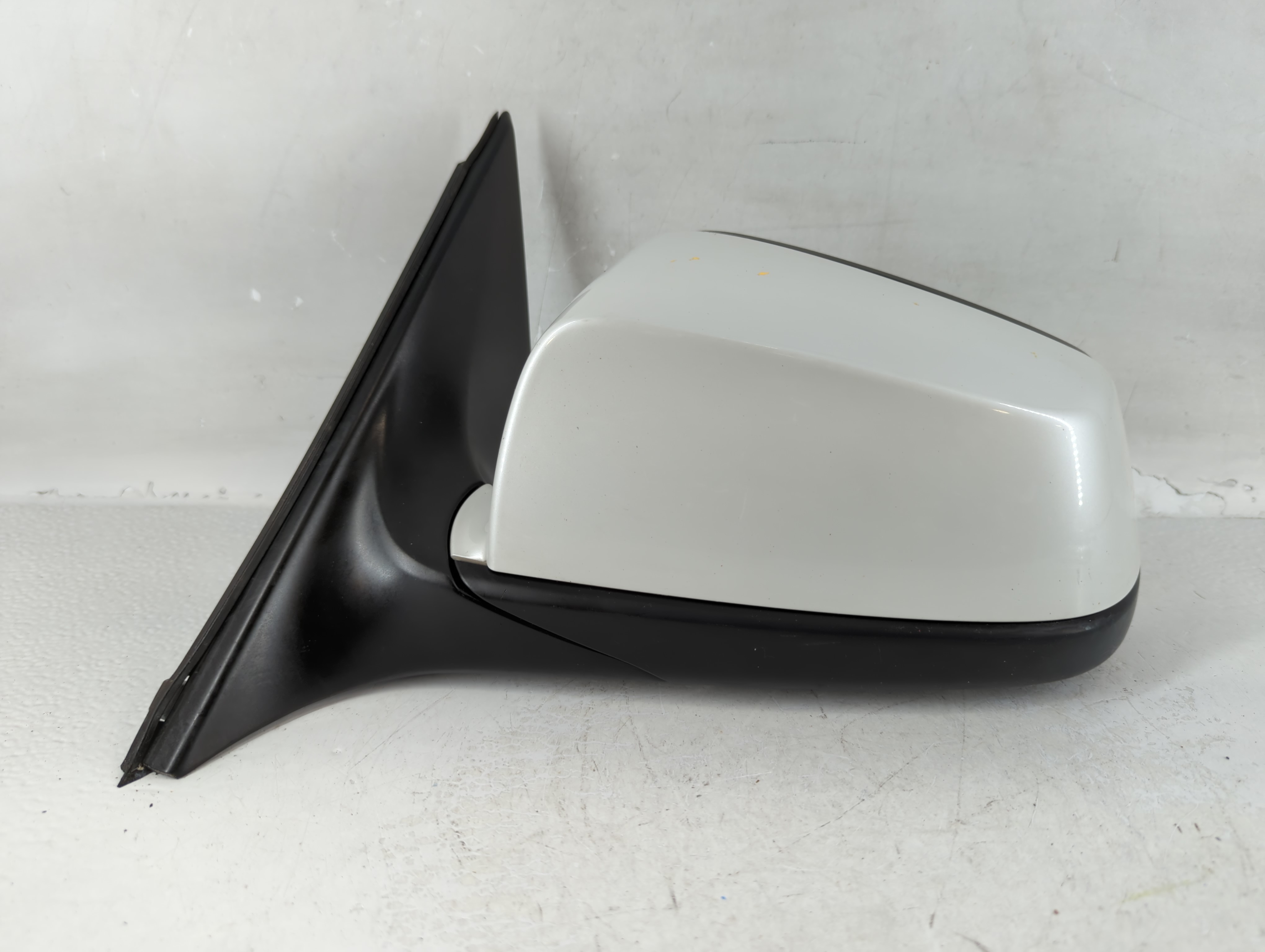 2009-2012 Bmw 750i Driver Left Side View Power Door Mirror White 805006 - Oemusedautoparts1.com