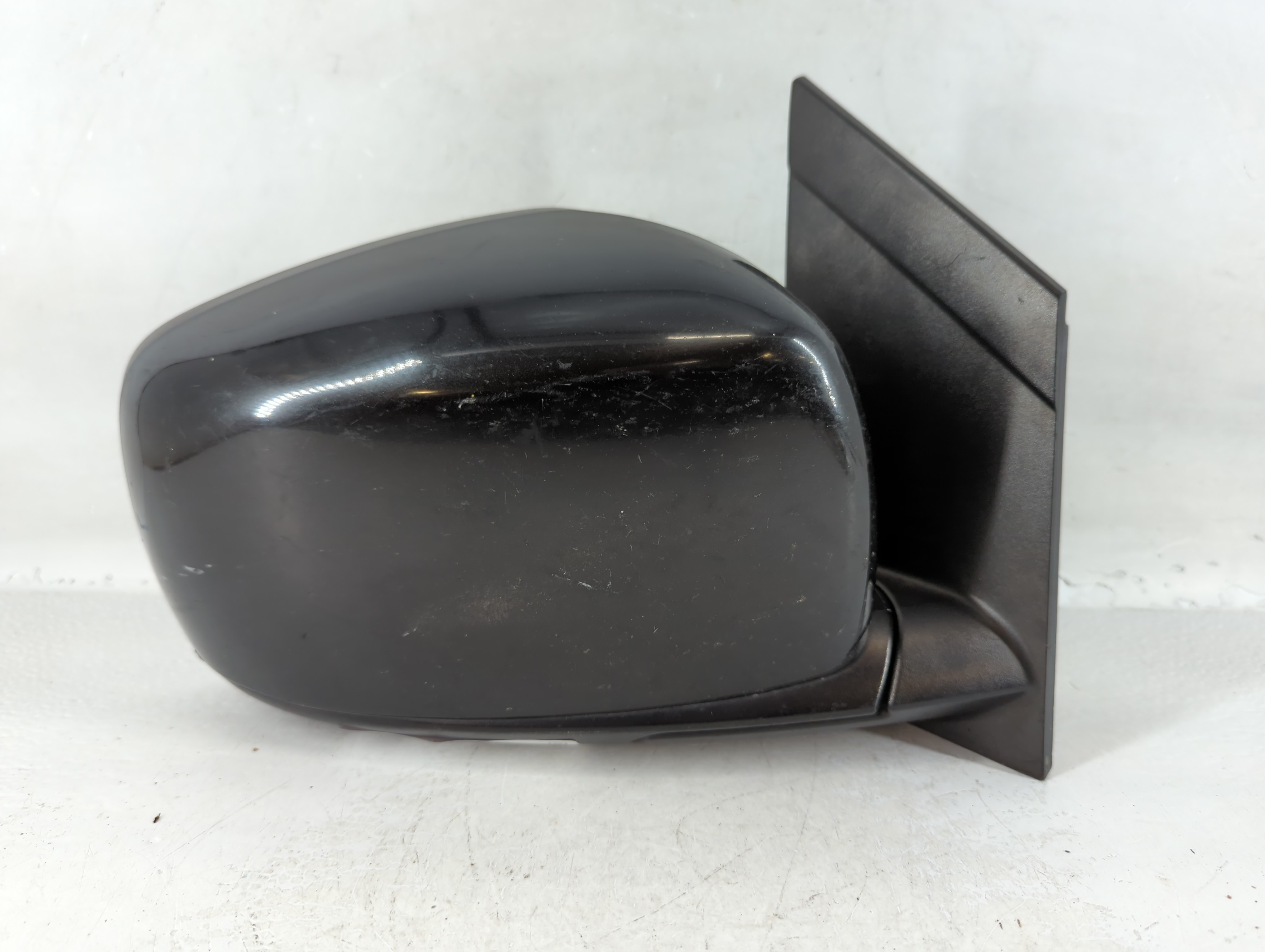 2011 Chrysler Town & Country Passenger Right Side View Power Door Mirror 805011 - Oemusedautoparts1.com