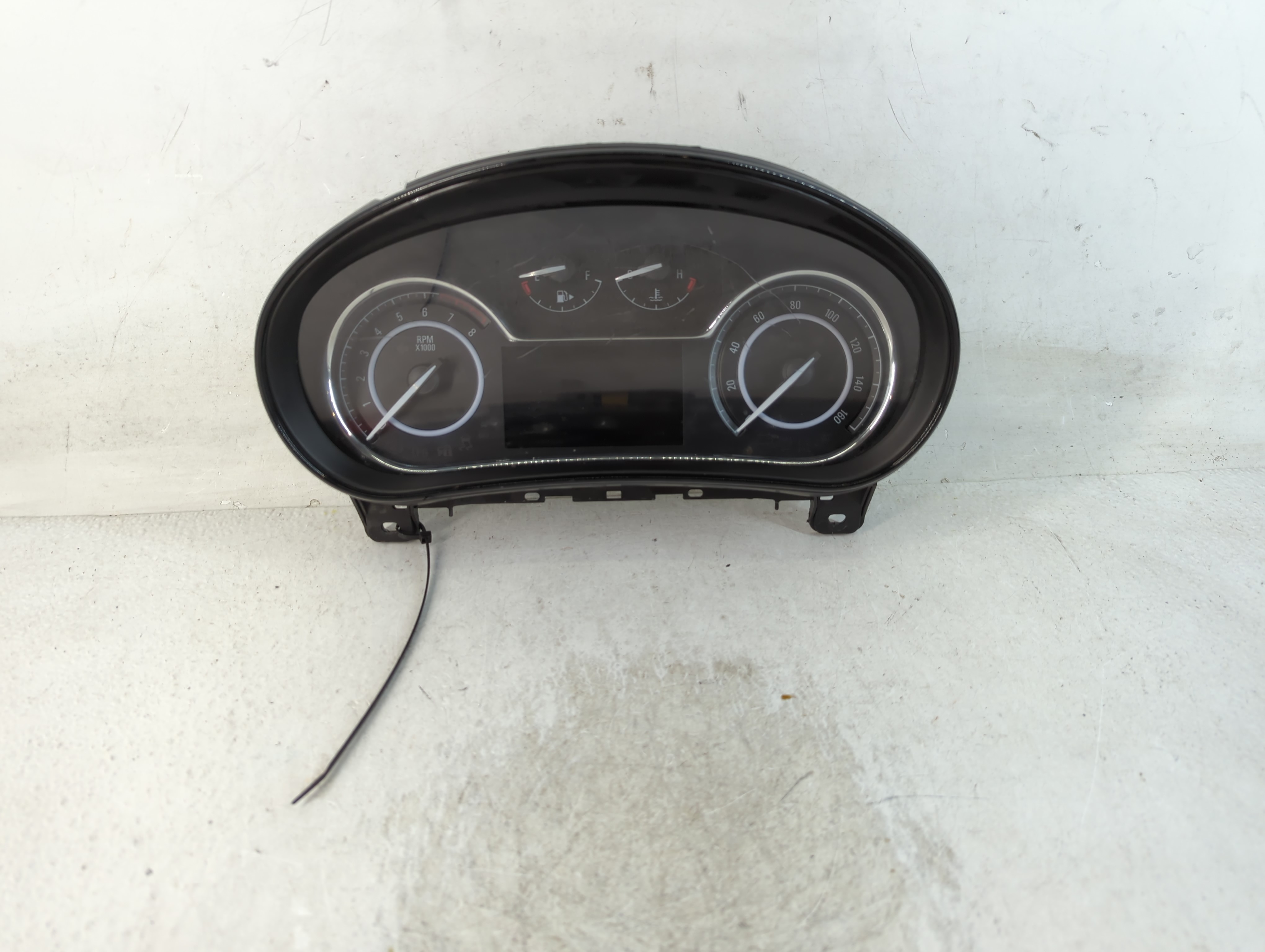 Picture of 2014-2014 Buick Regal Speedometer Instrument Cluster Gauges 805027