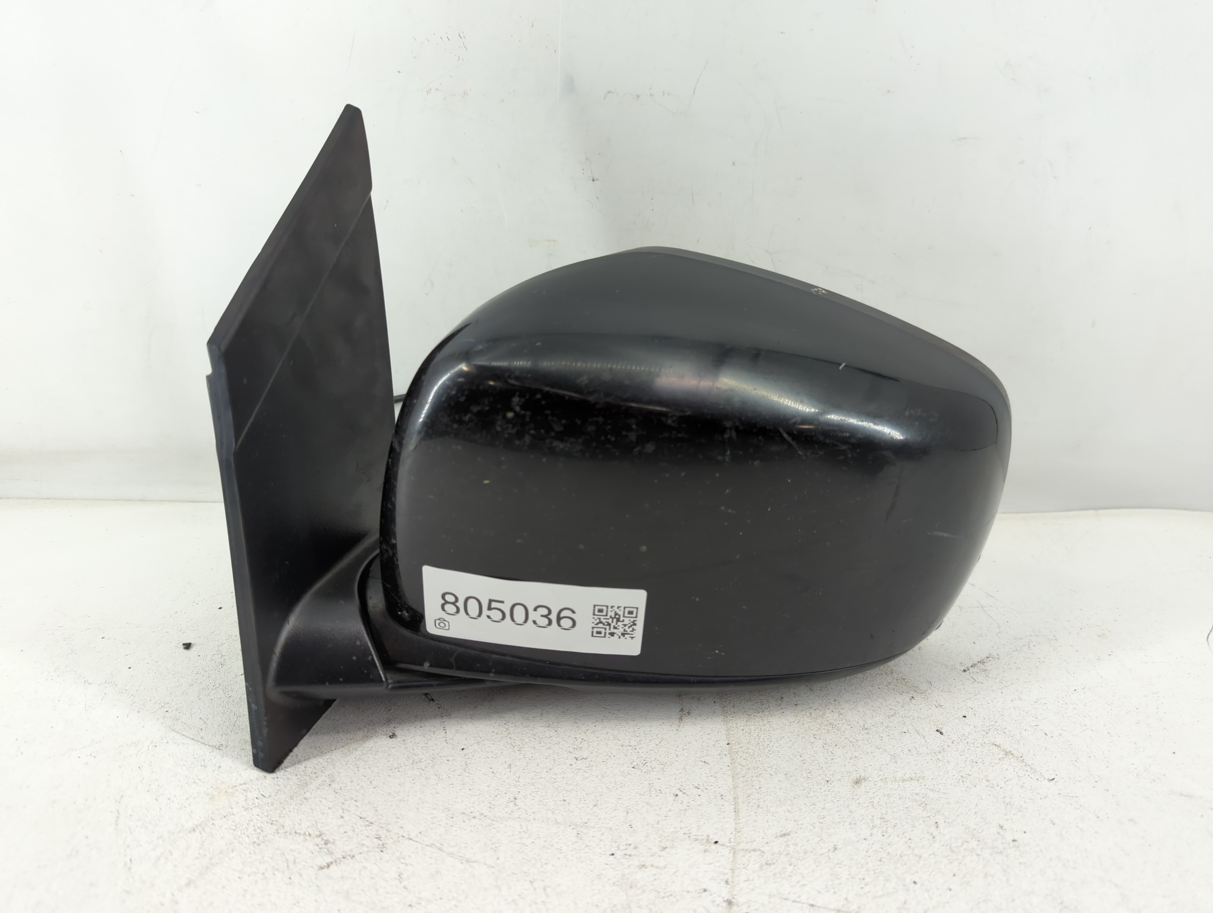 2011-2016 Chrysler Town & Country Driver Left Side View Power Door Mirror 805036 - Oemusedautoparts1.com