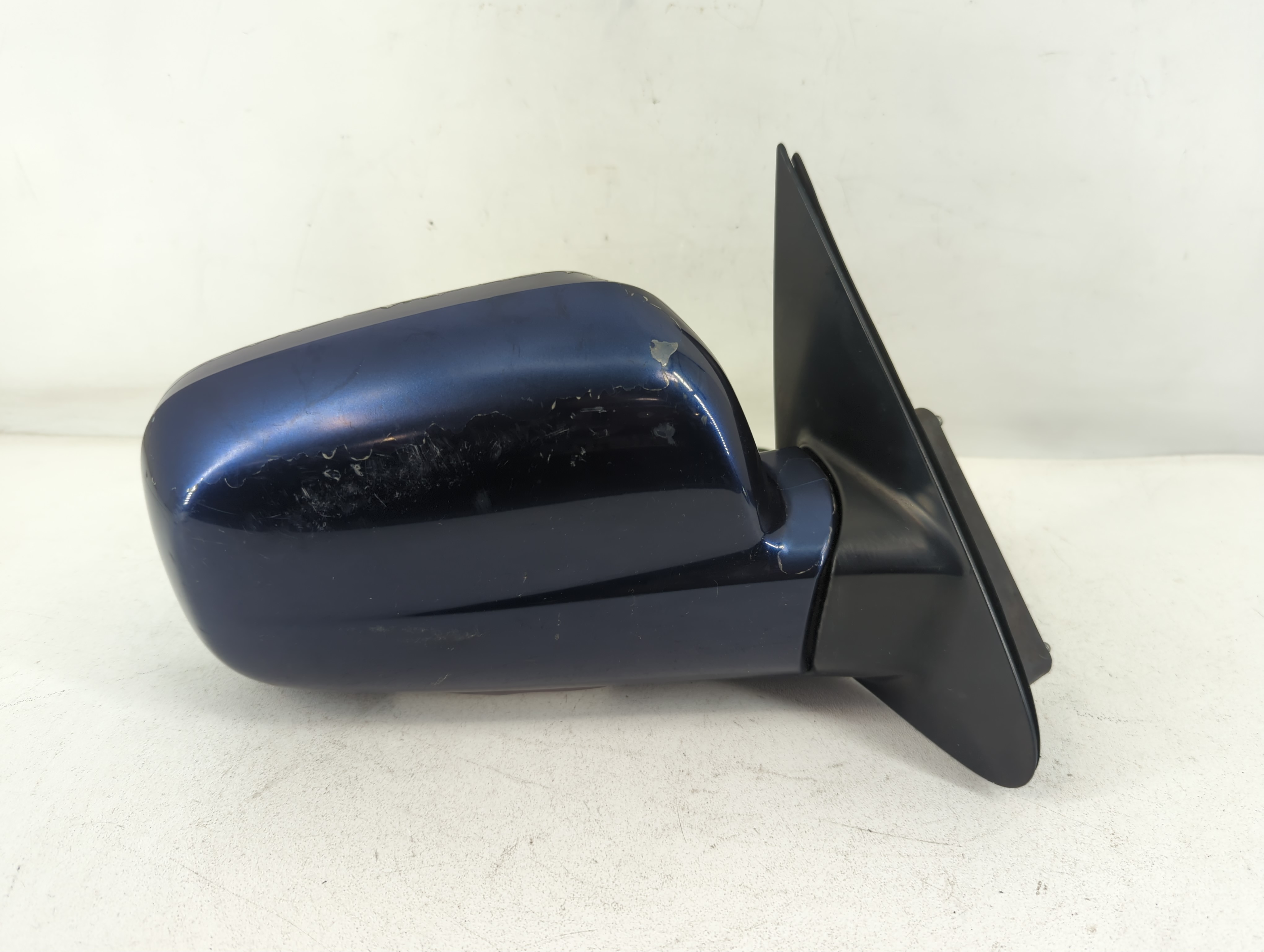 2017-2020 Chevrolet Trax Passenger Right Side View Power Door Mirror Blue 805093 - Oemusedautoparts1.com