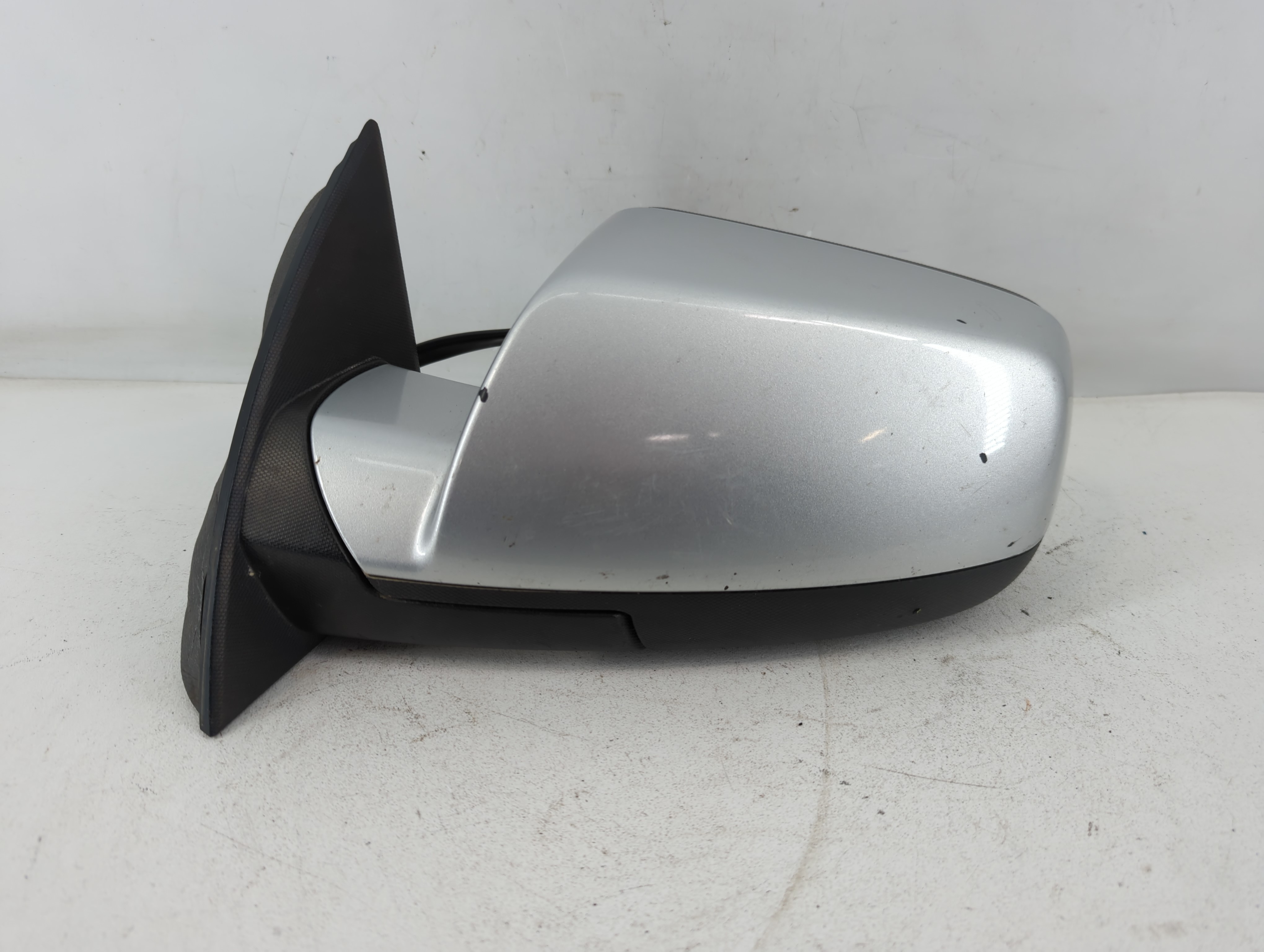 2010-2011 Chevrolet Equinox Driver Left Side View Power Door Mirror 805101 - Oemusedautoparts1.com