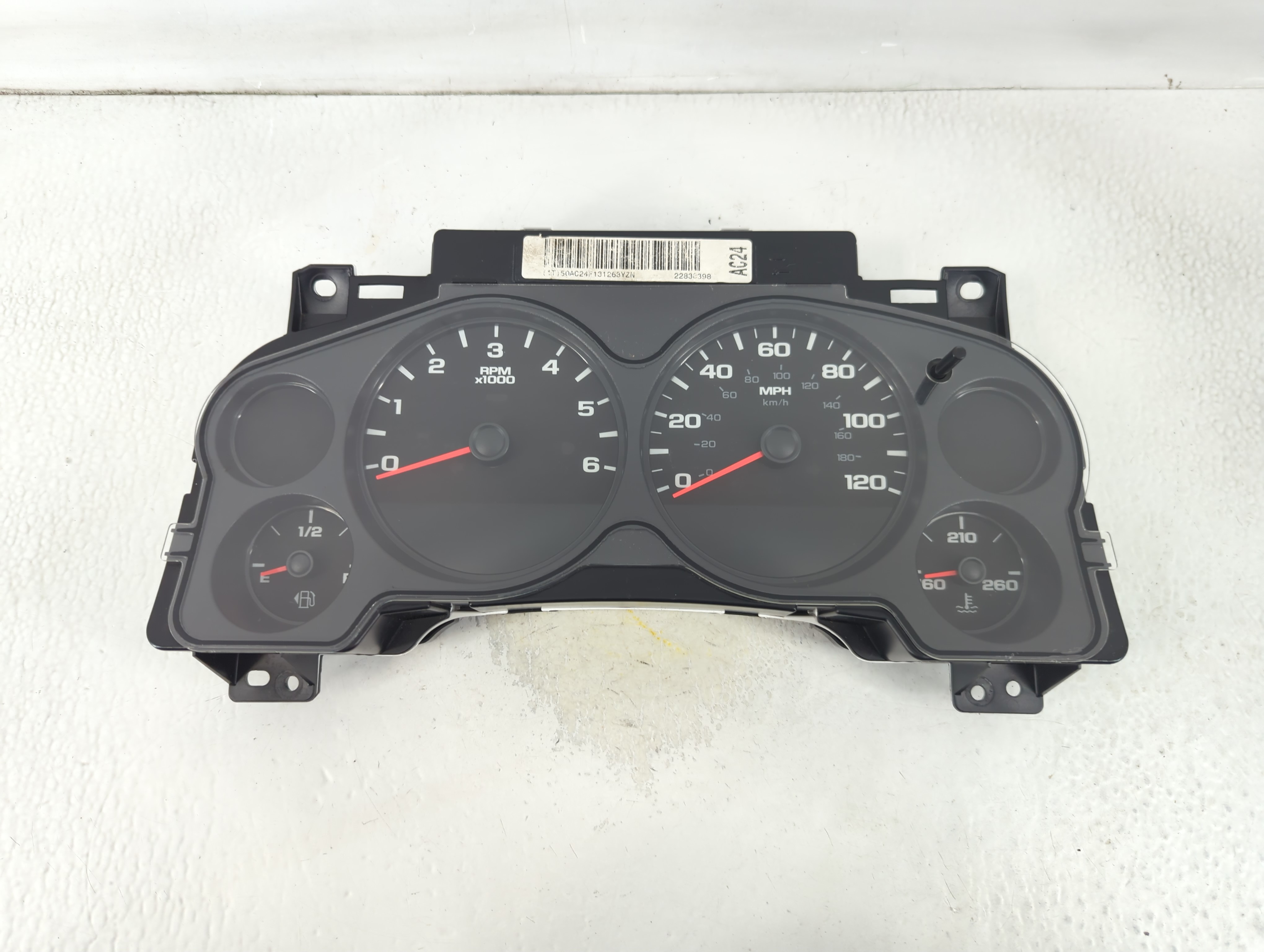2013-2013 Chevrolet Silverado 1500 Speedometer Instrument Cluster Gauges 805161 - Oemusedautoparts1.com