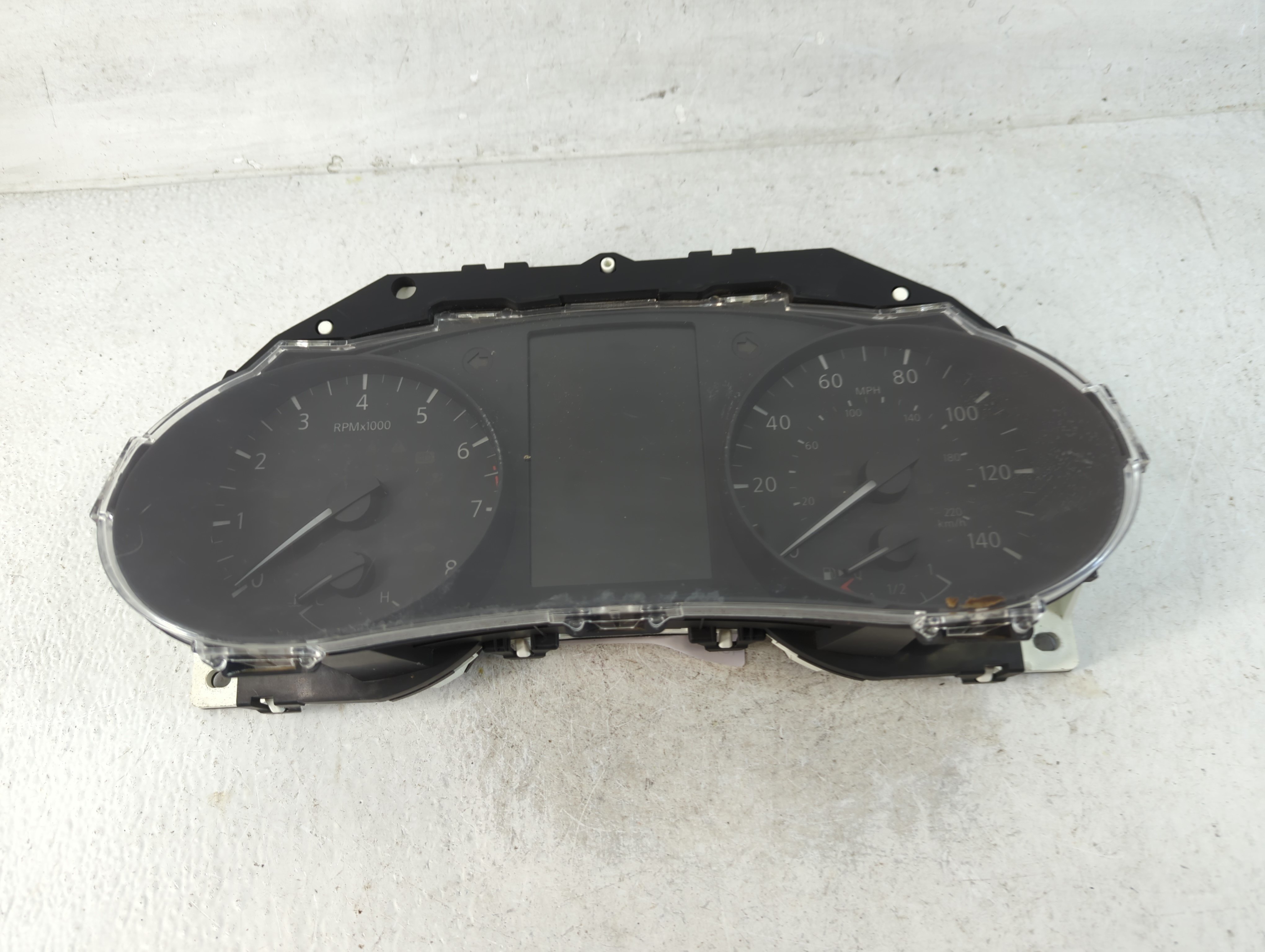 2017-2017 Nissan Rogue Speedometer Instrument Cluster Gauges Nu2l|5hk0a 805177 - Oemusedautoparts1.com