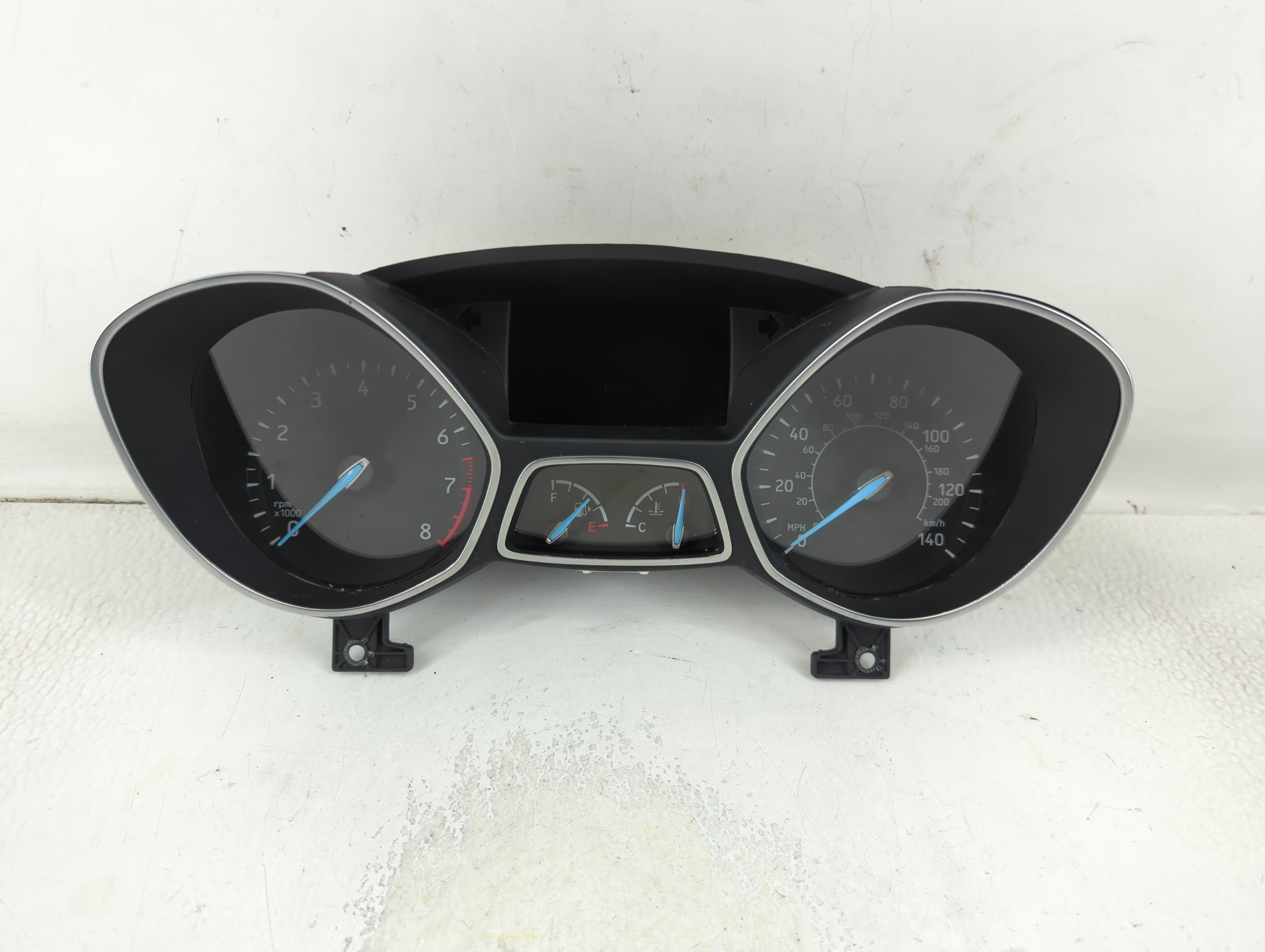 2017-2017 Ford Escape Speedometer Instrument Cluster Gauges 5gth27370b 805210 - Oemusedautoparts1.com