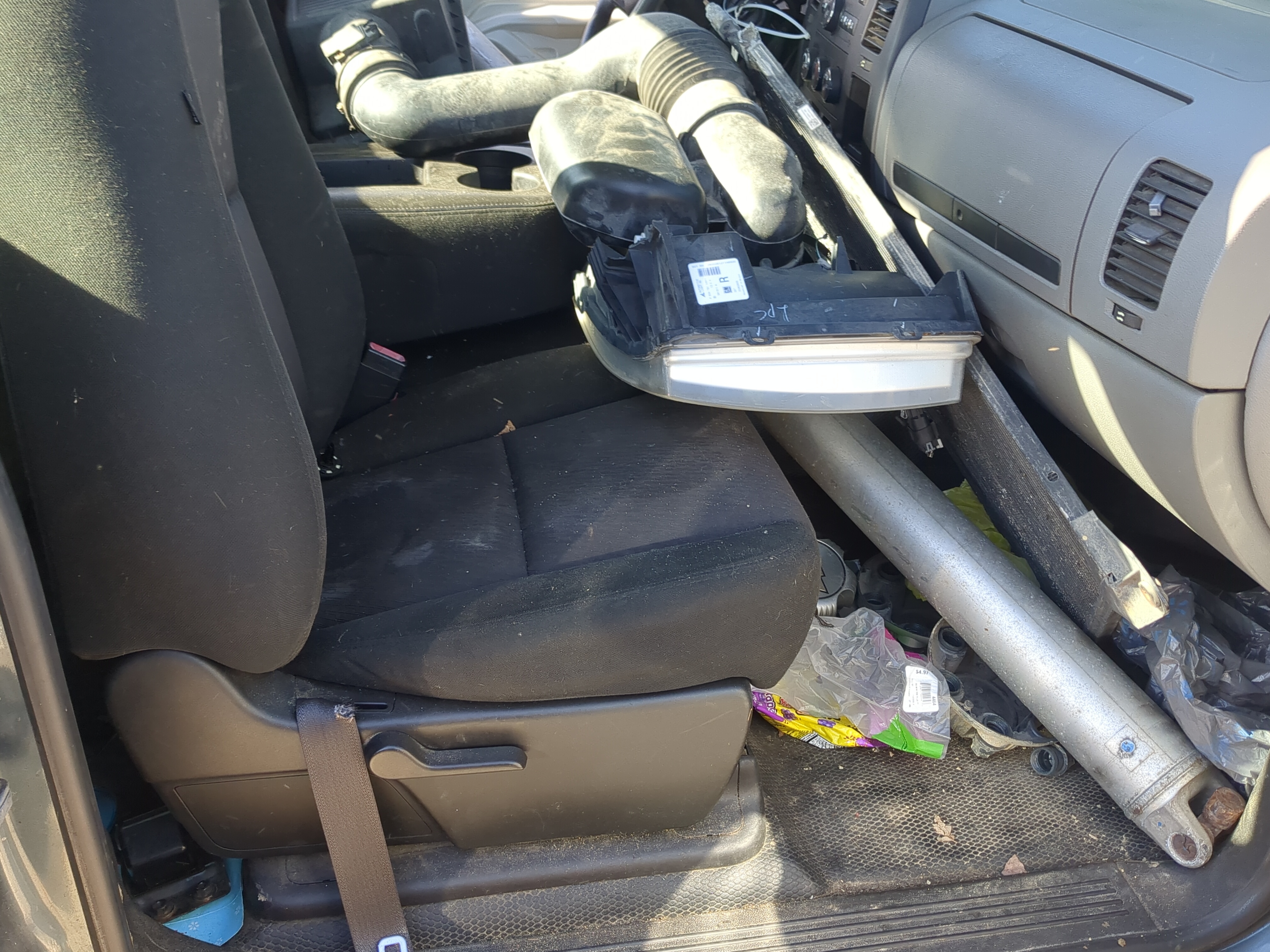 Picture of Chevrolet Silverado 1500 Pickup Passenger Front Seat Oem 805390