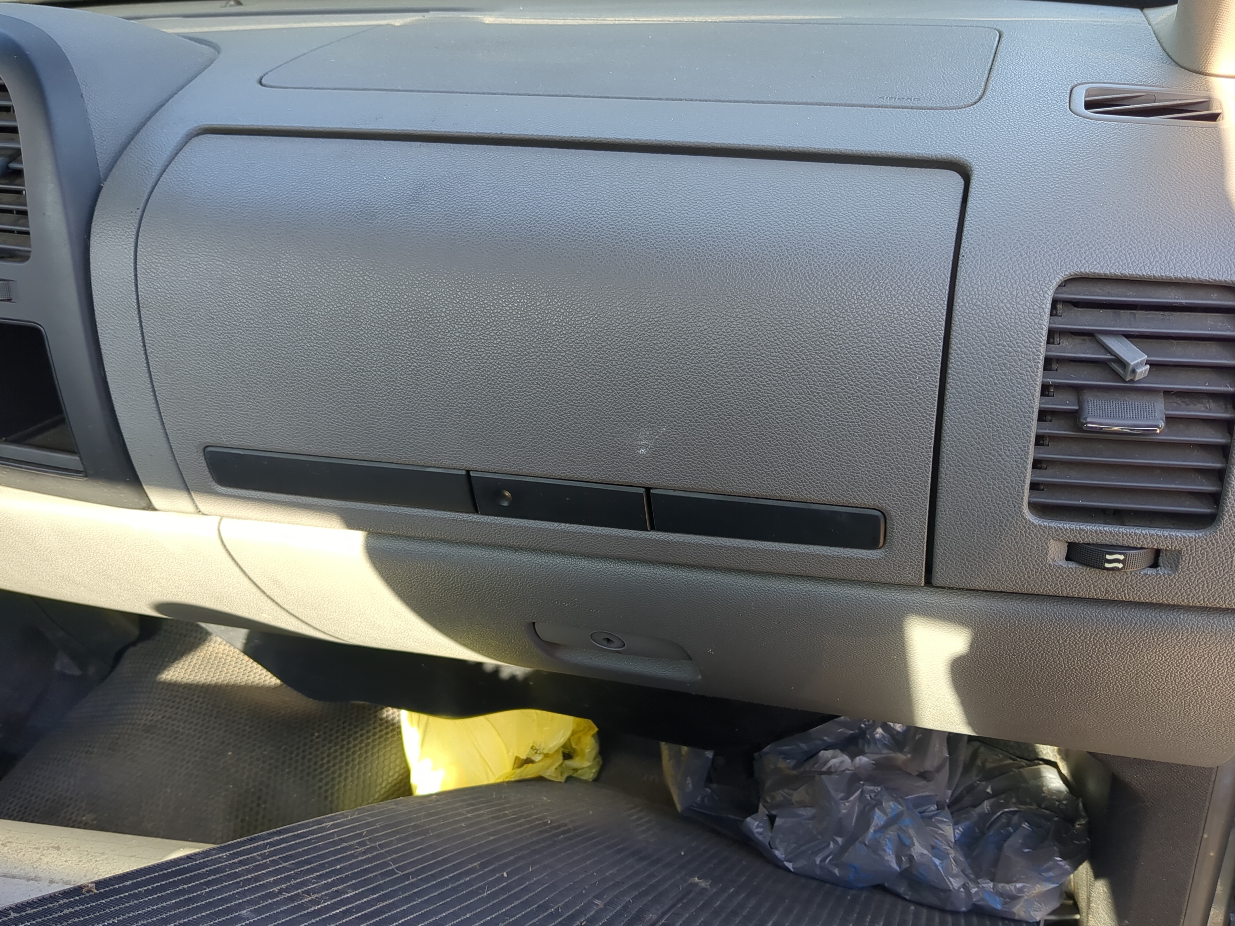 Picture of Misc. 2011 CHEVROLET SILVERADO 1500 PICKUP