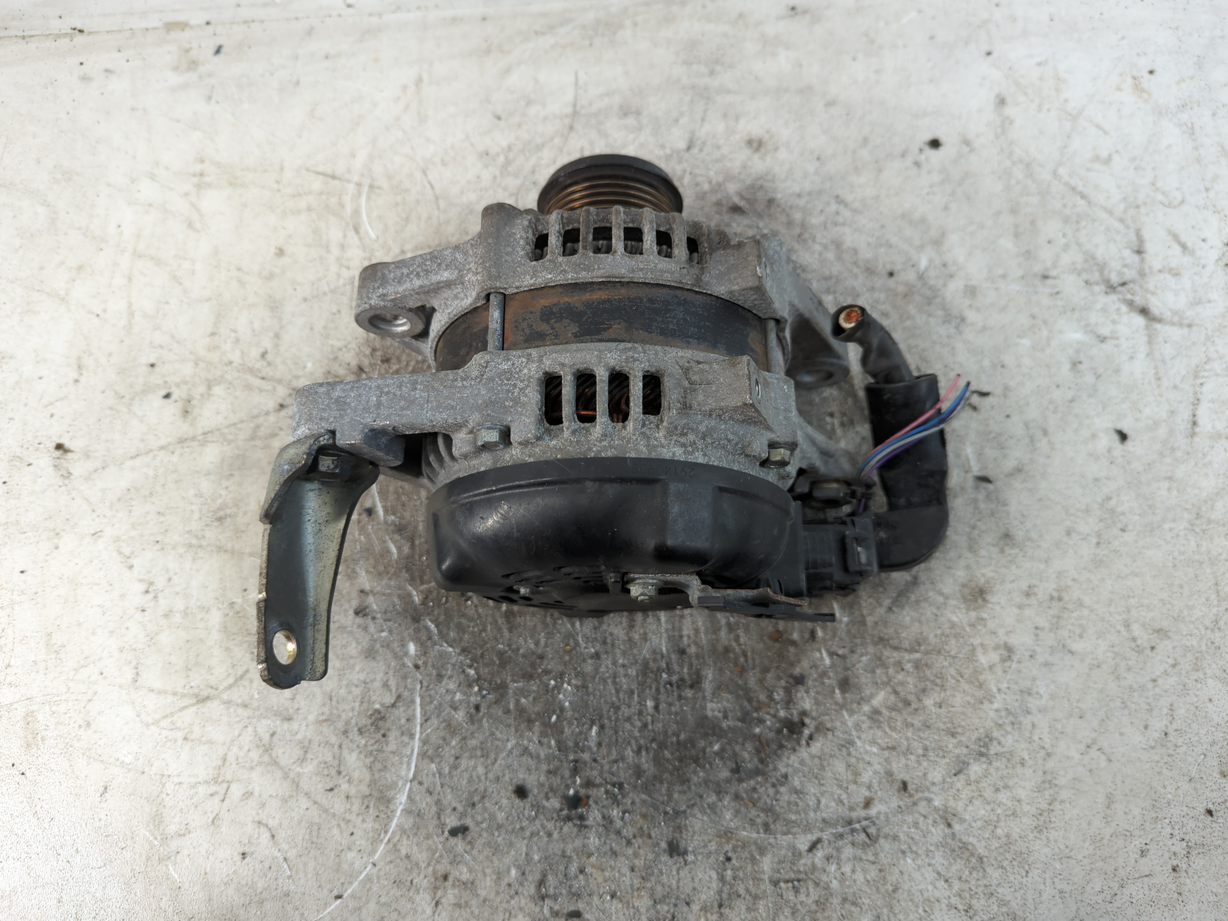 2010 Toyota 4runner Alternator Generator Charging Assembly Engine Oem 805502 - Oemusedautoparts1.com