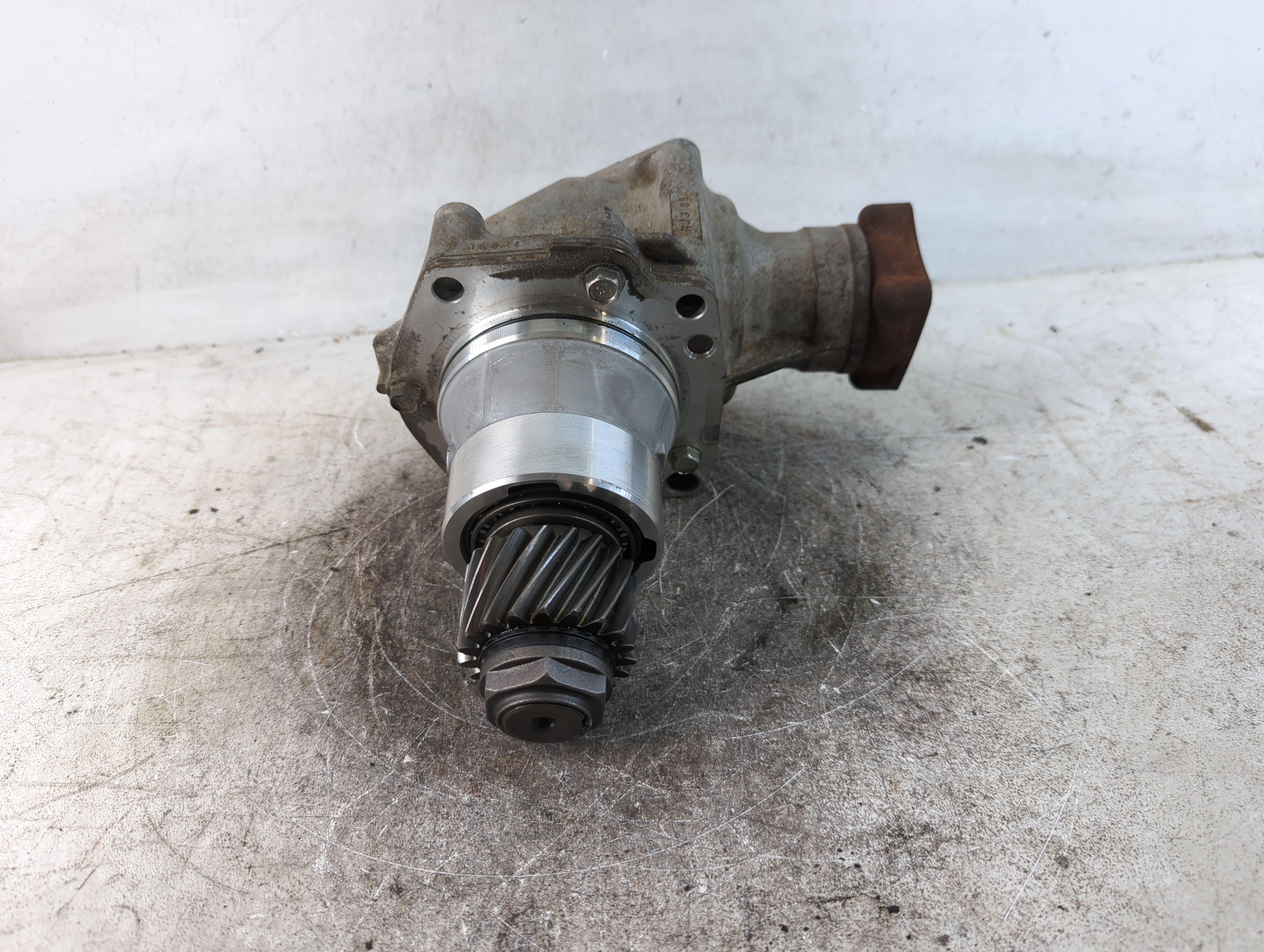 2016-2016 Honda Cr-v Transfer Case Assembly Oem 805595 - Oemusedautoparts1.com