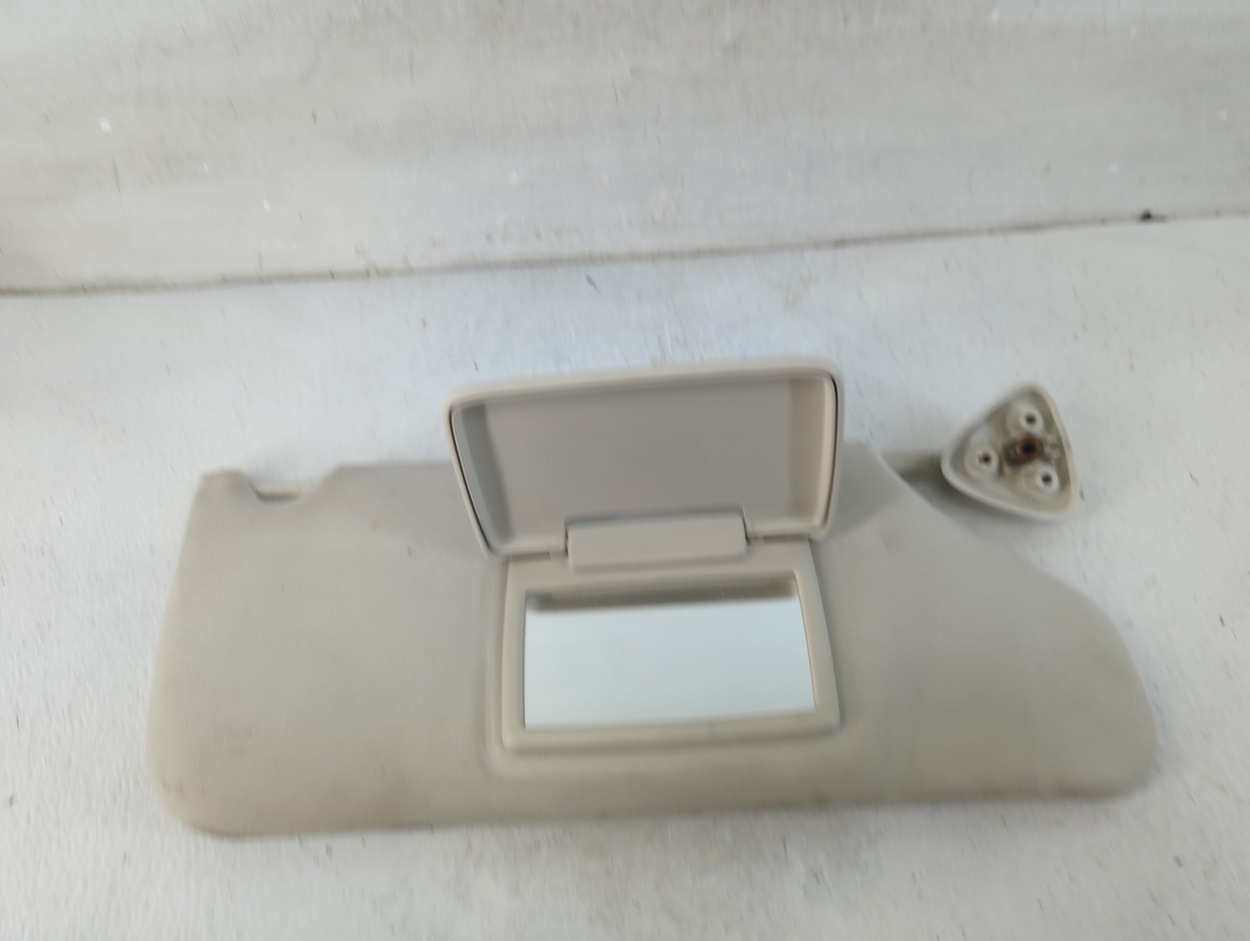 Picture of 2008-2010 Dodge Charger Passenger Sun Visor Mirror Right Sunvisor 805730