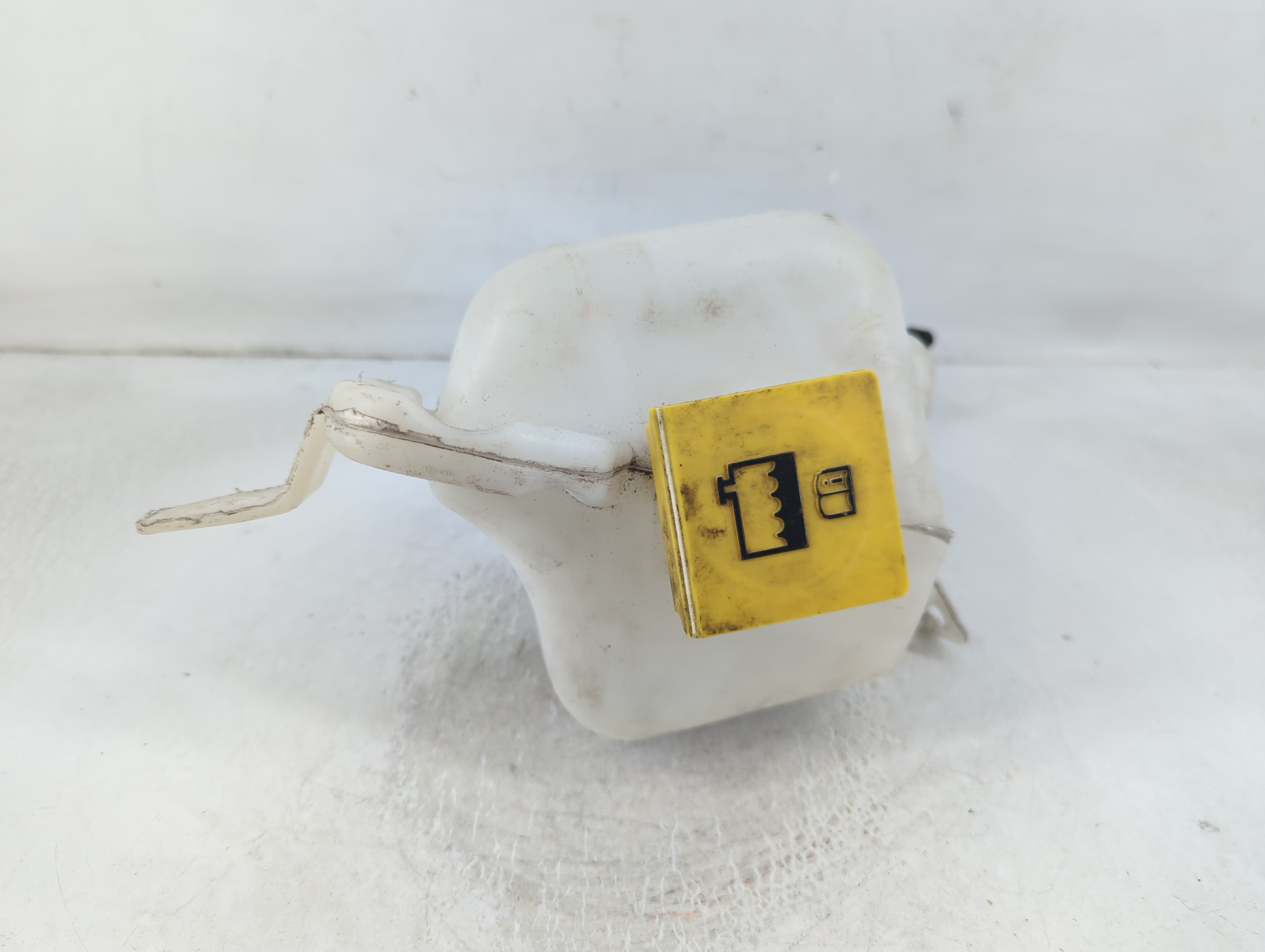 2008-2017 Jeep Patriot Radiator Coolant Overflow Expansion Tank Bottle 806070 - Oemusedautoparts1.com