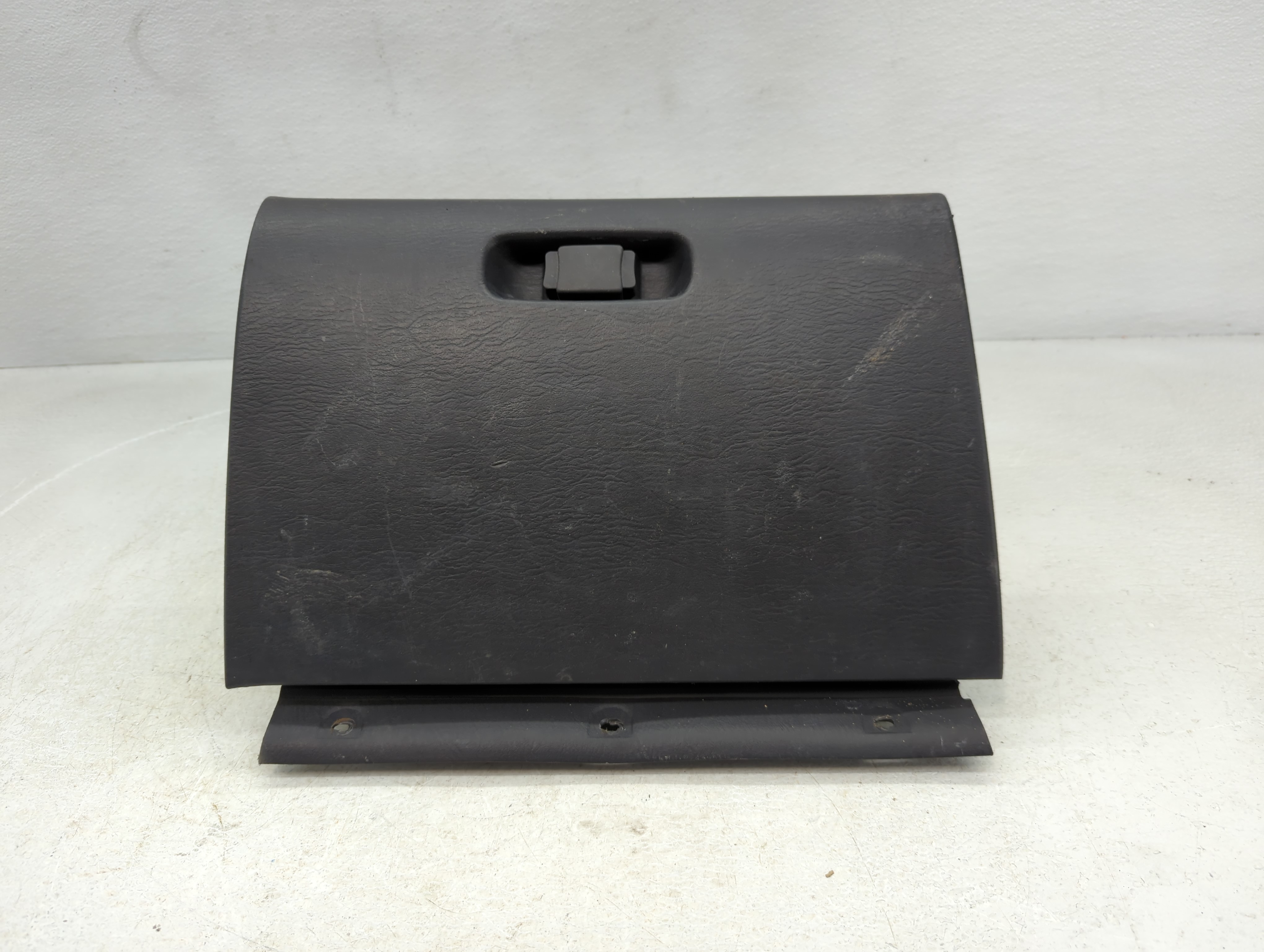 Picture of 2004 Dodge Neon Passenger Glove Box Door Storage Compartment 806159
