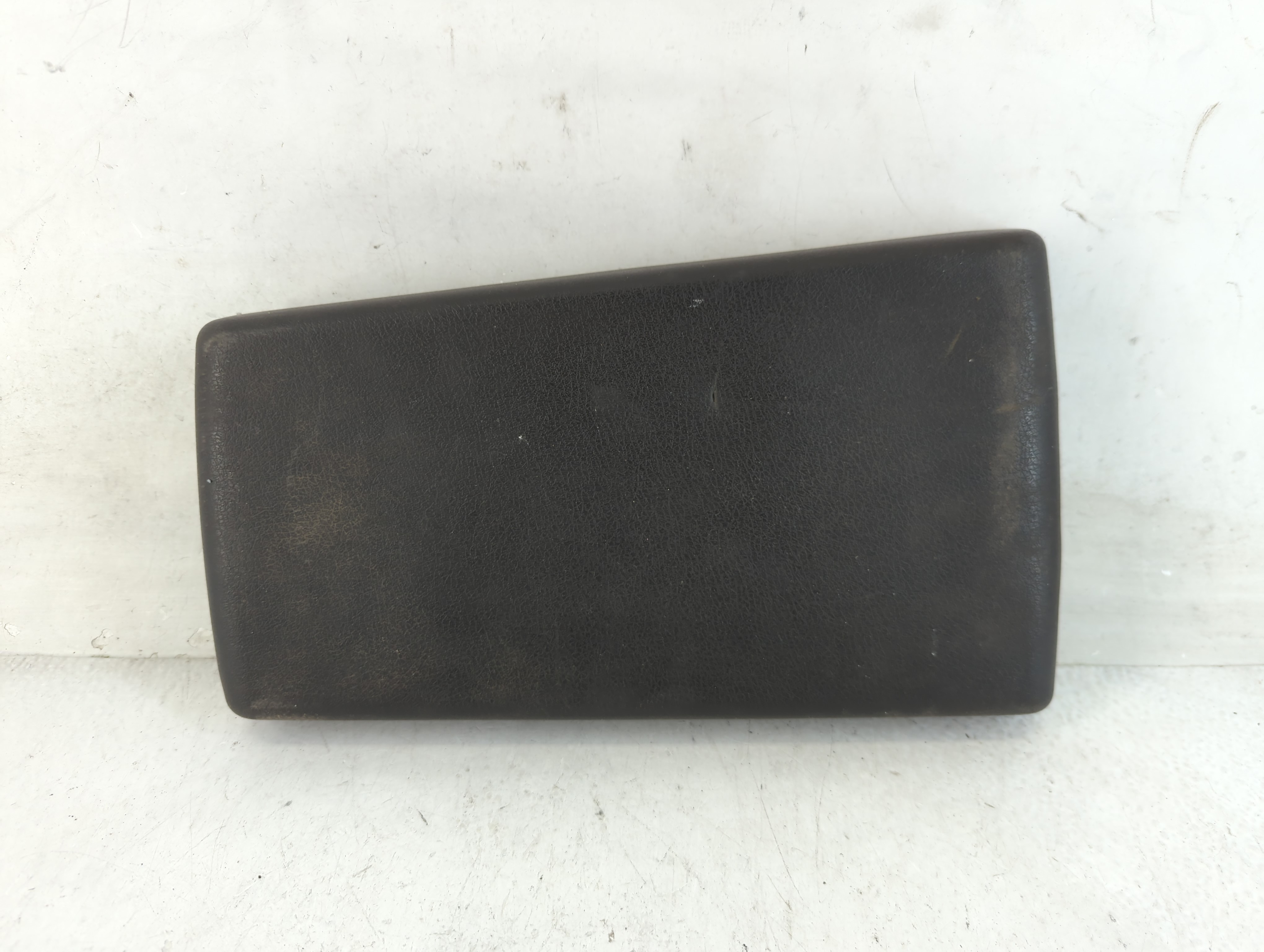 Picture of 2009-2012 Jeep Liberty Center Console Armrest Cover Lid 806180