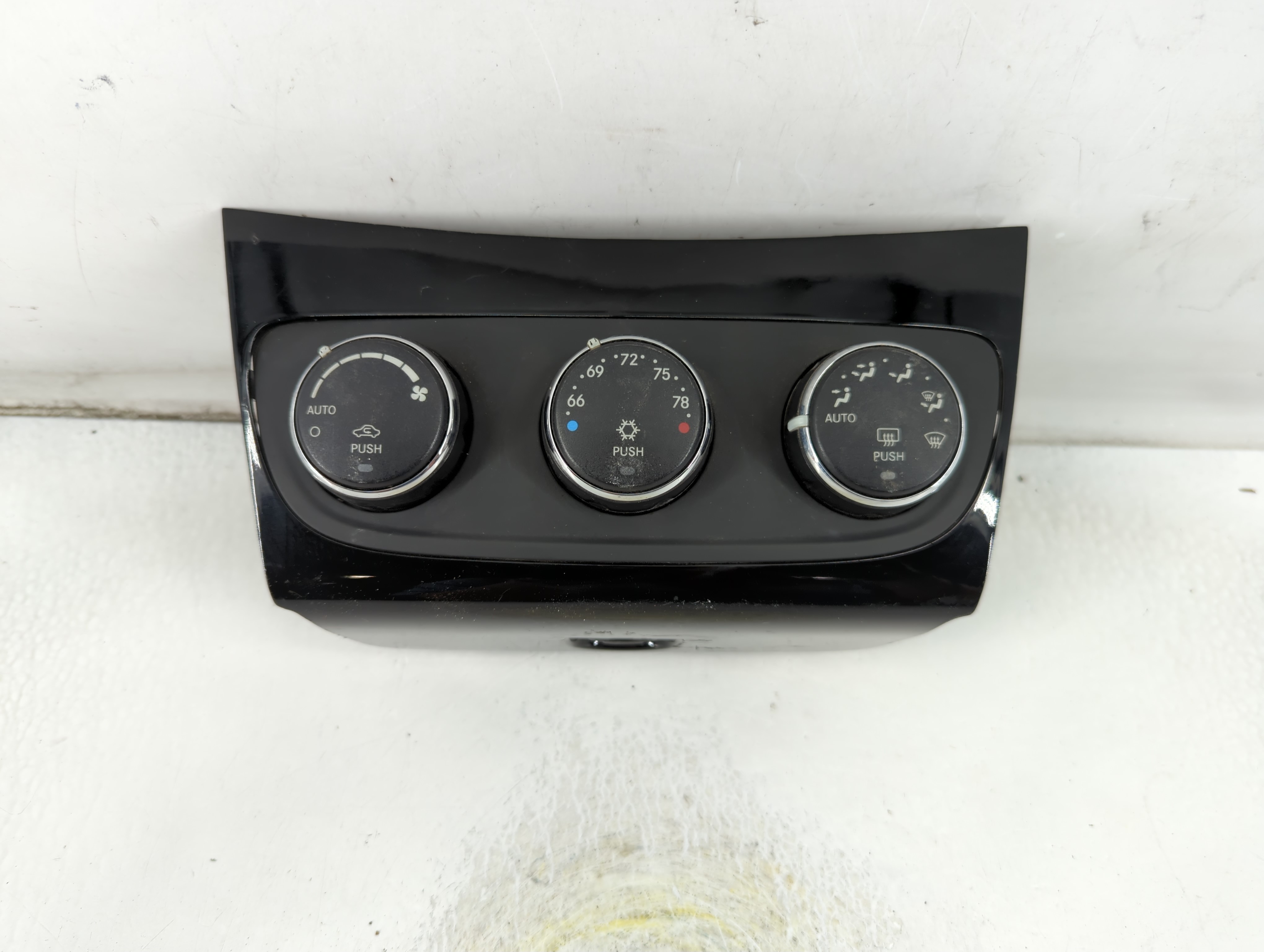2013 Chrysler 200 Ac Heater Climate Control 1111851x-07-hq|22328394 806398 - Oemusedautoparts1.com