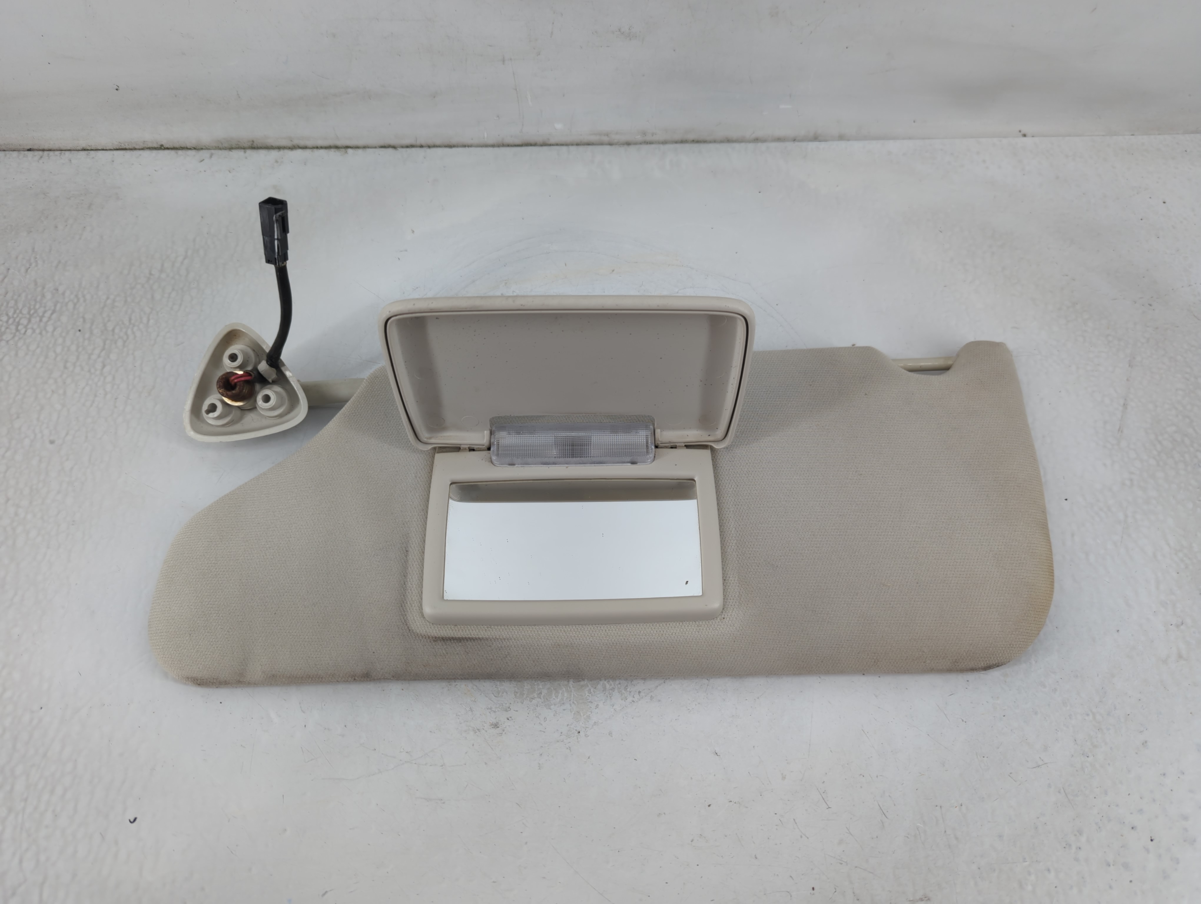 Picture of 2008-2010 Chrysler 300 Driver Sun Visor Mirror Left Sunvisor 806423