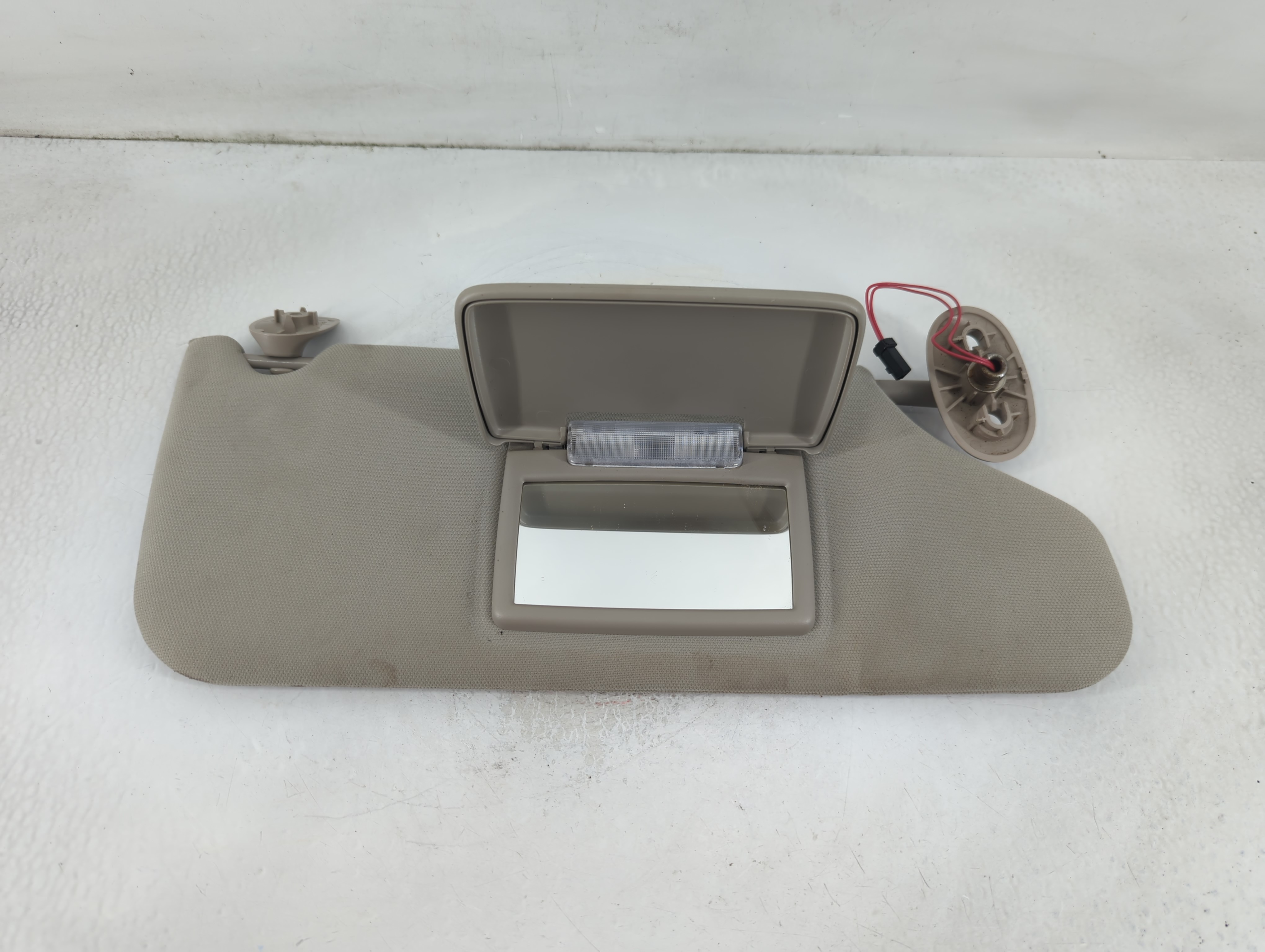Picture of 2005-2010 Jeep Grand Cherokee Passenger Sun Visor Mirror Right Sunvisor 806680