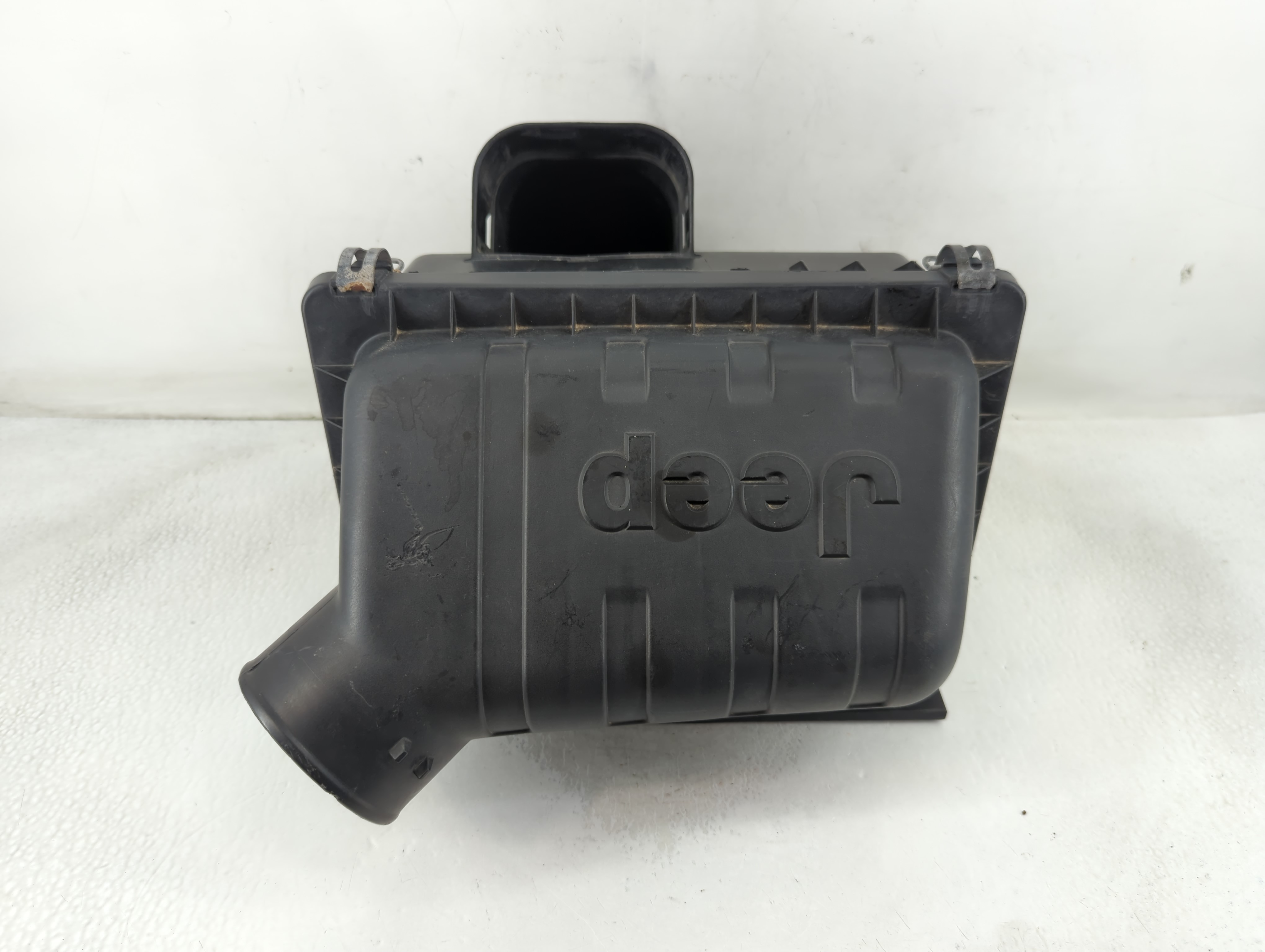 Picture of 2004-2007 Jeep Liberty Air Cleaner Intake-duct Hose Tube 806836