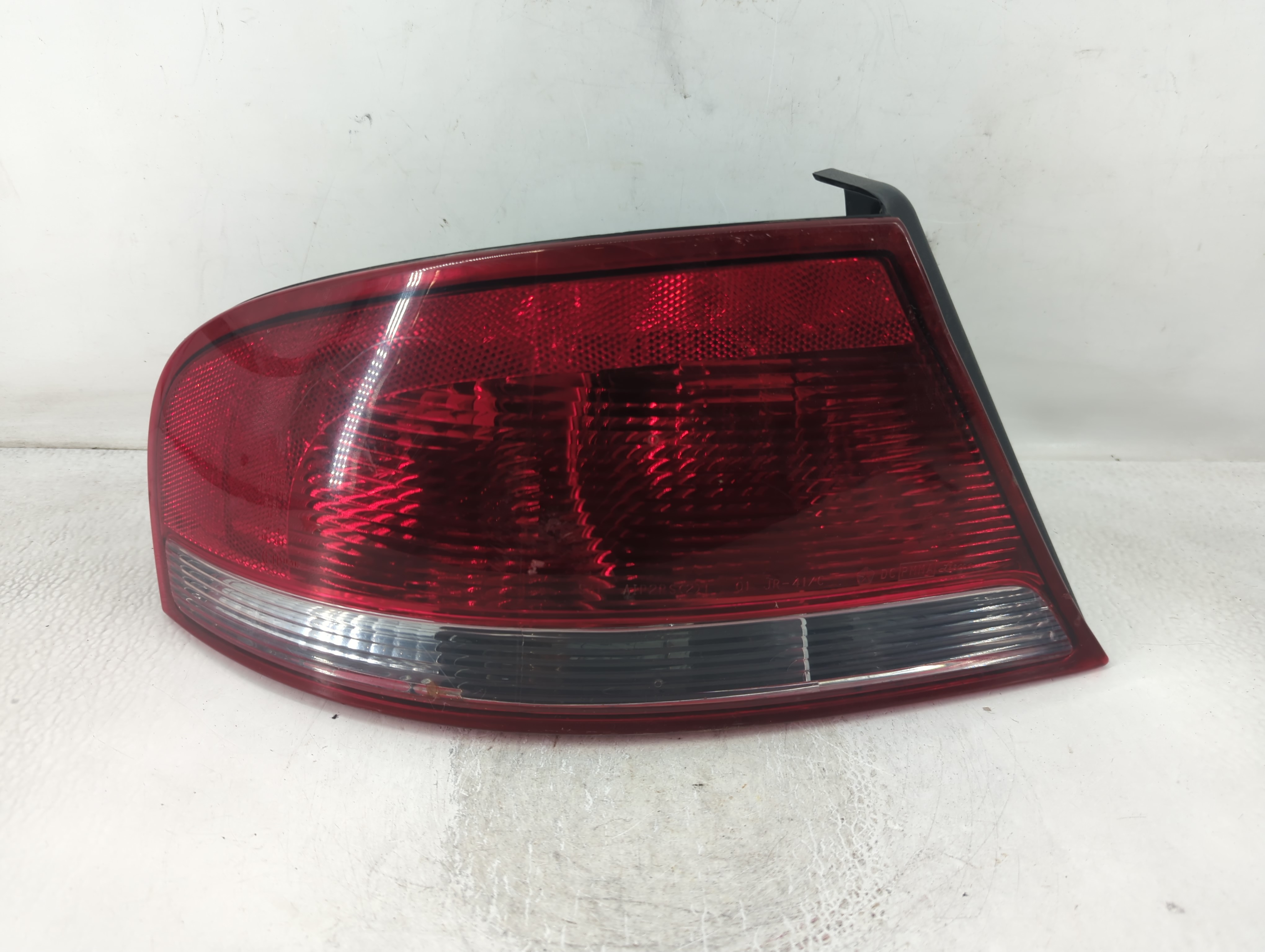 Picture of 2001-2002 Chrysler Sebring Driver Left Side Tail Light Taillight Oem 806876