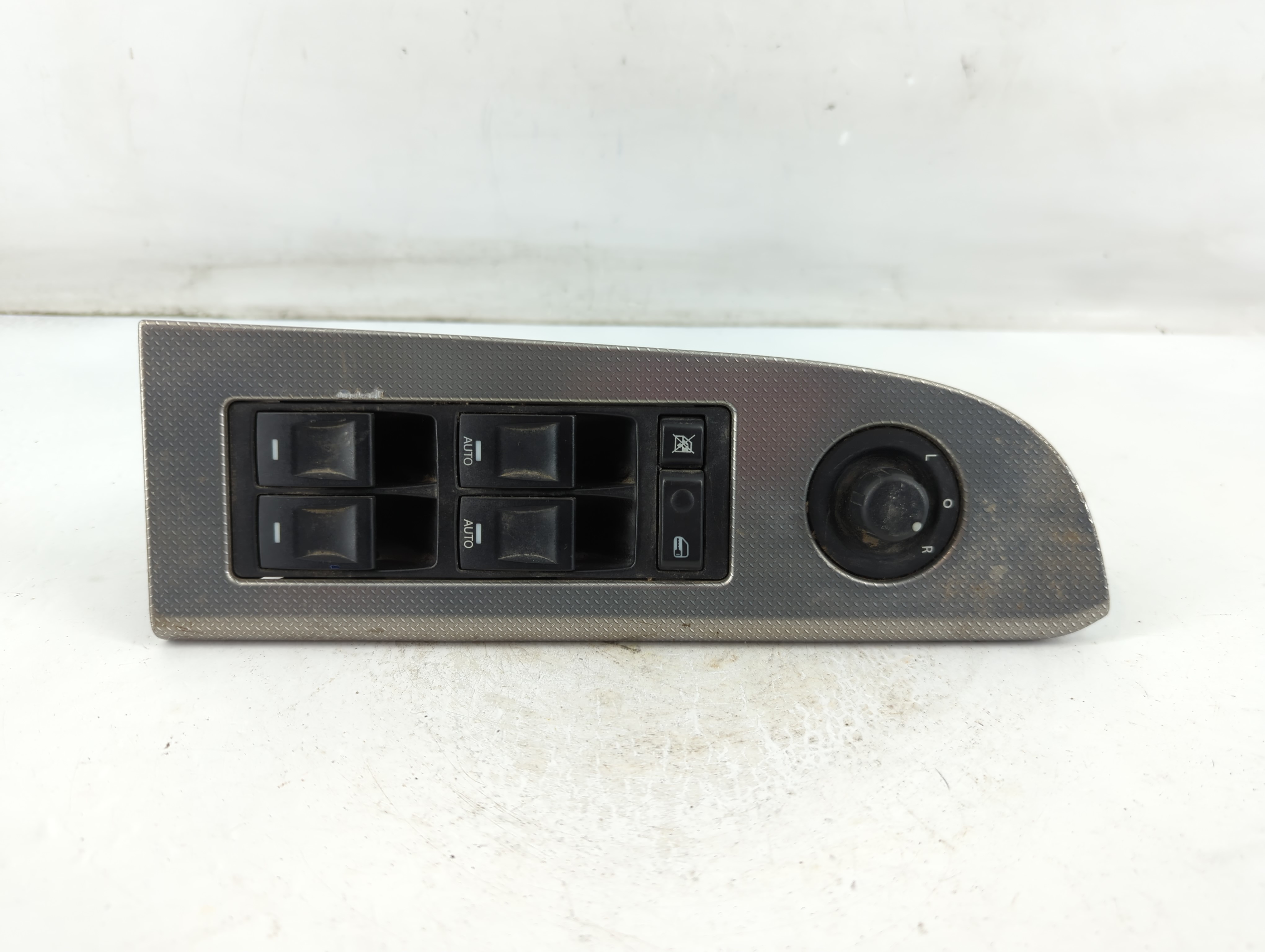 2006-2010 Jeep Commander Driver Left Door Master Power Window Switch 807018 - Oemusedautoparts1.com