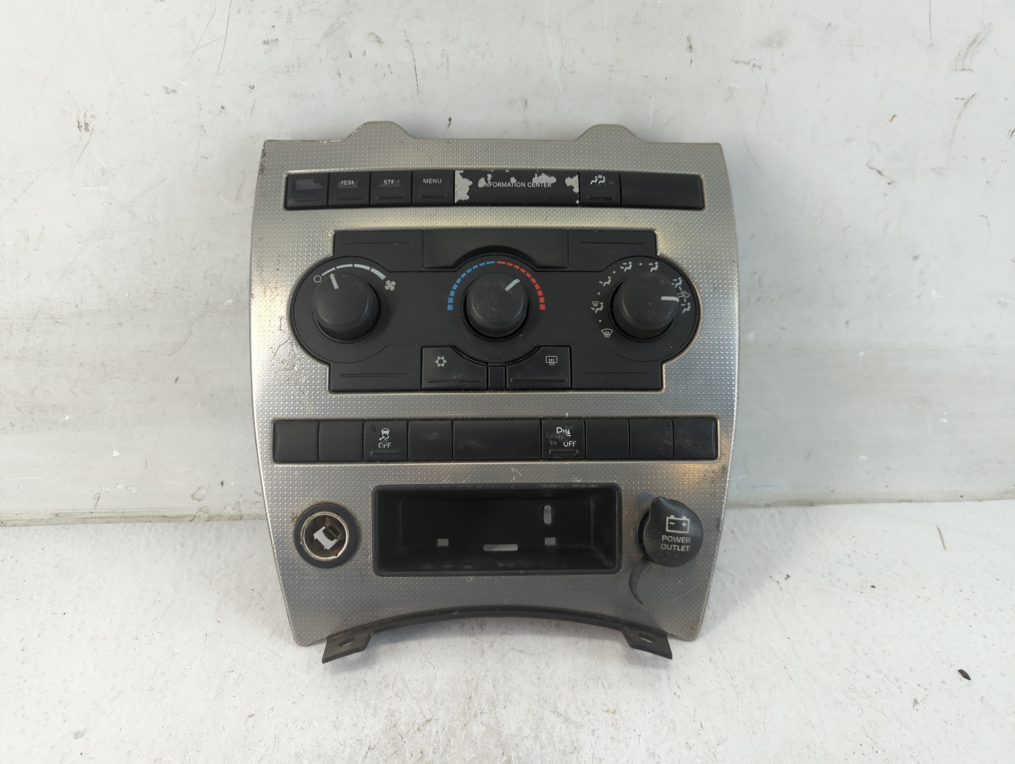 2006-2007 Jeep Commander Ac Heater Climate Control Haa|p55111009an A 807037 - Oemusedautoparts1.com