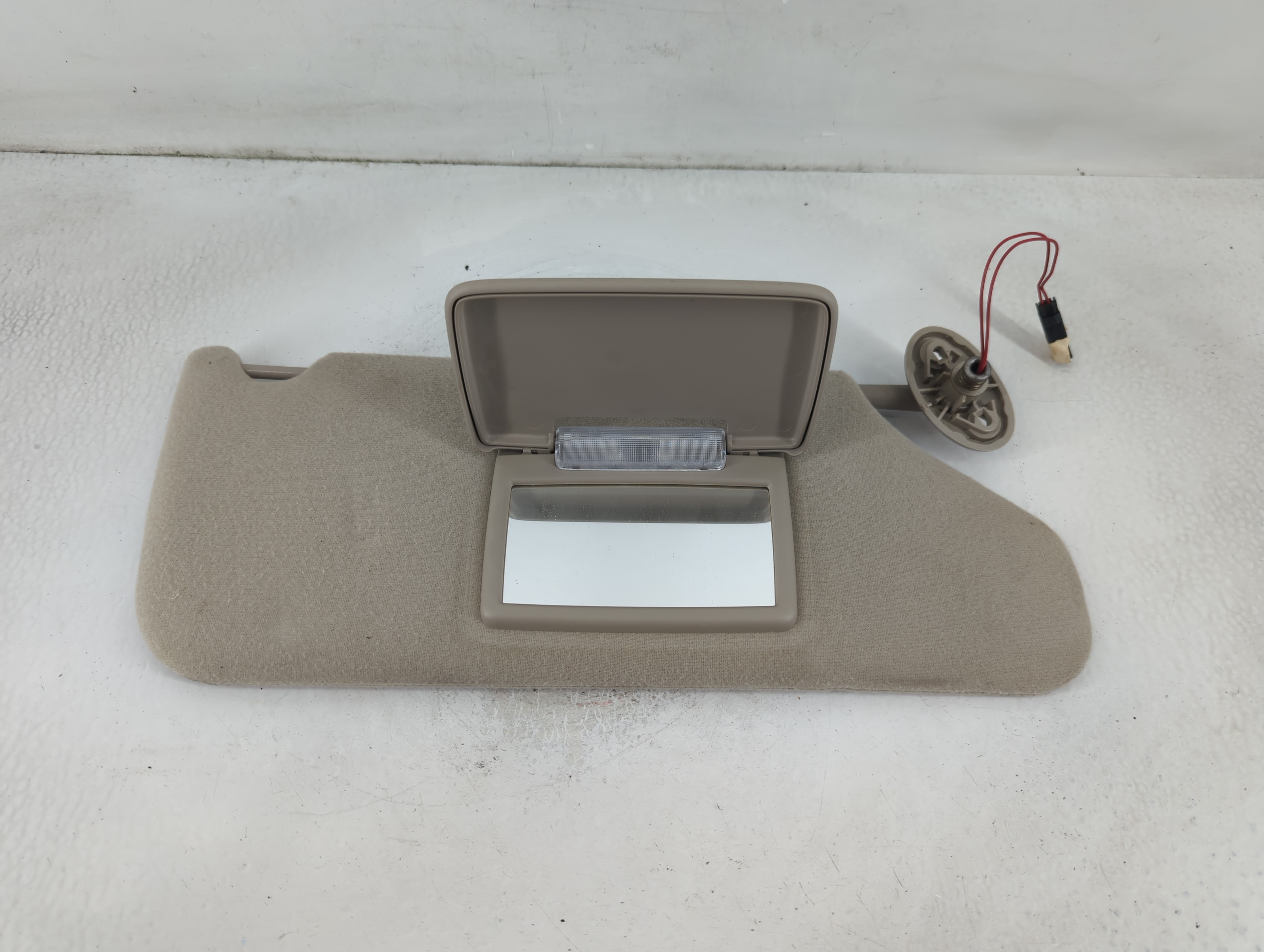 Picture of 2002-2004 Jeep Grand Cherokee Passenger Sun Visor Mirror Right Sunvisor 807428