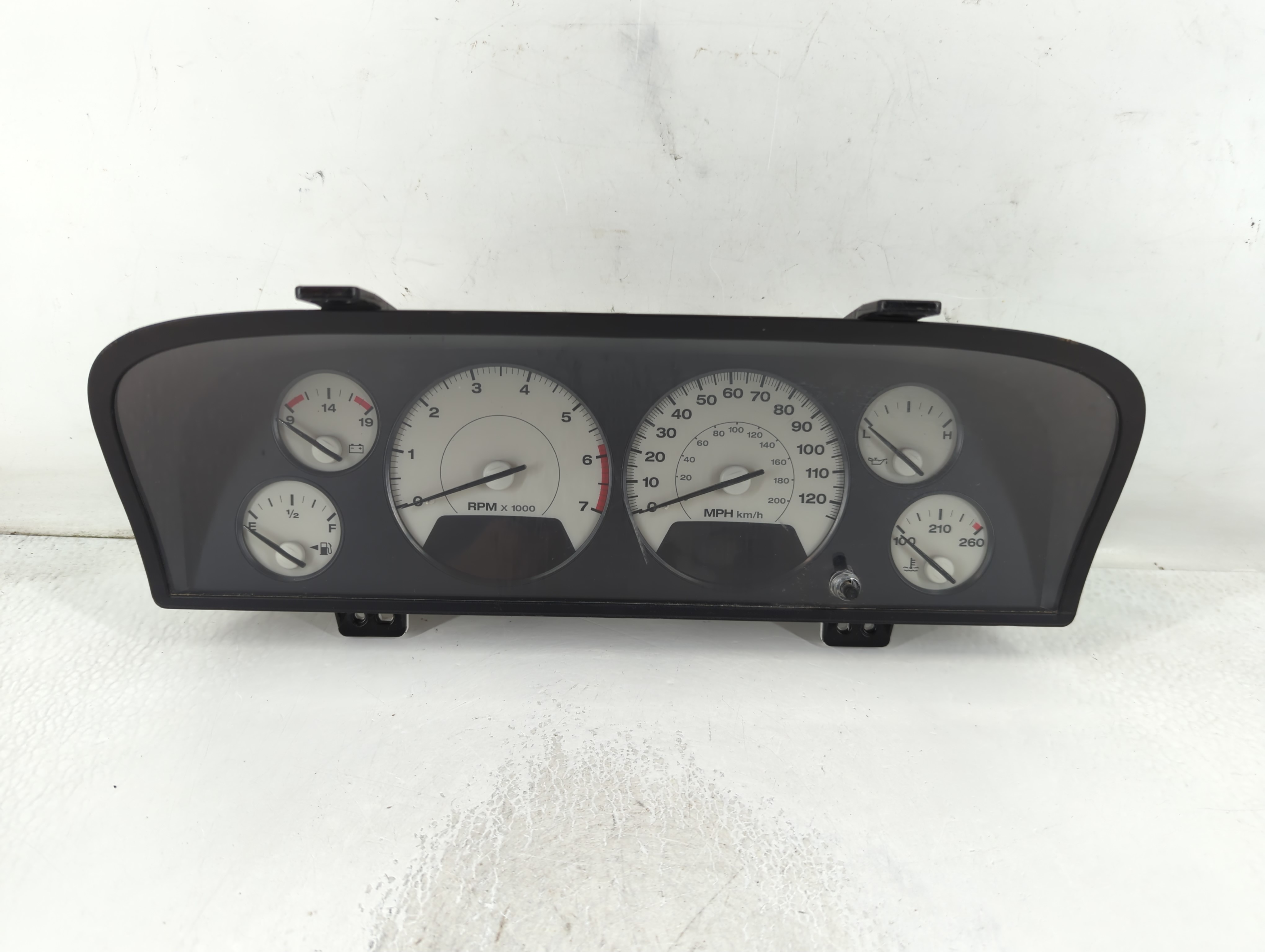 Picture of 2002-2004 Jeep Grand Cherokee Speedometer Instrument Cluster Gauges 807436
