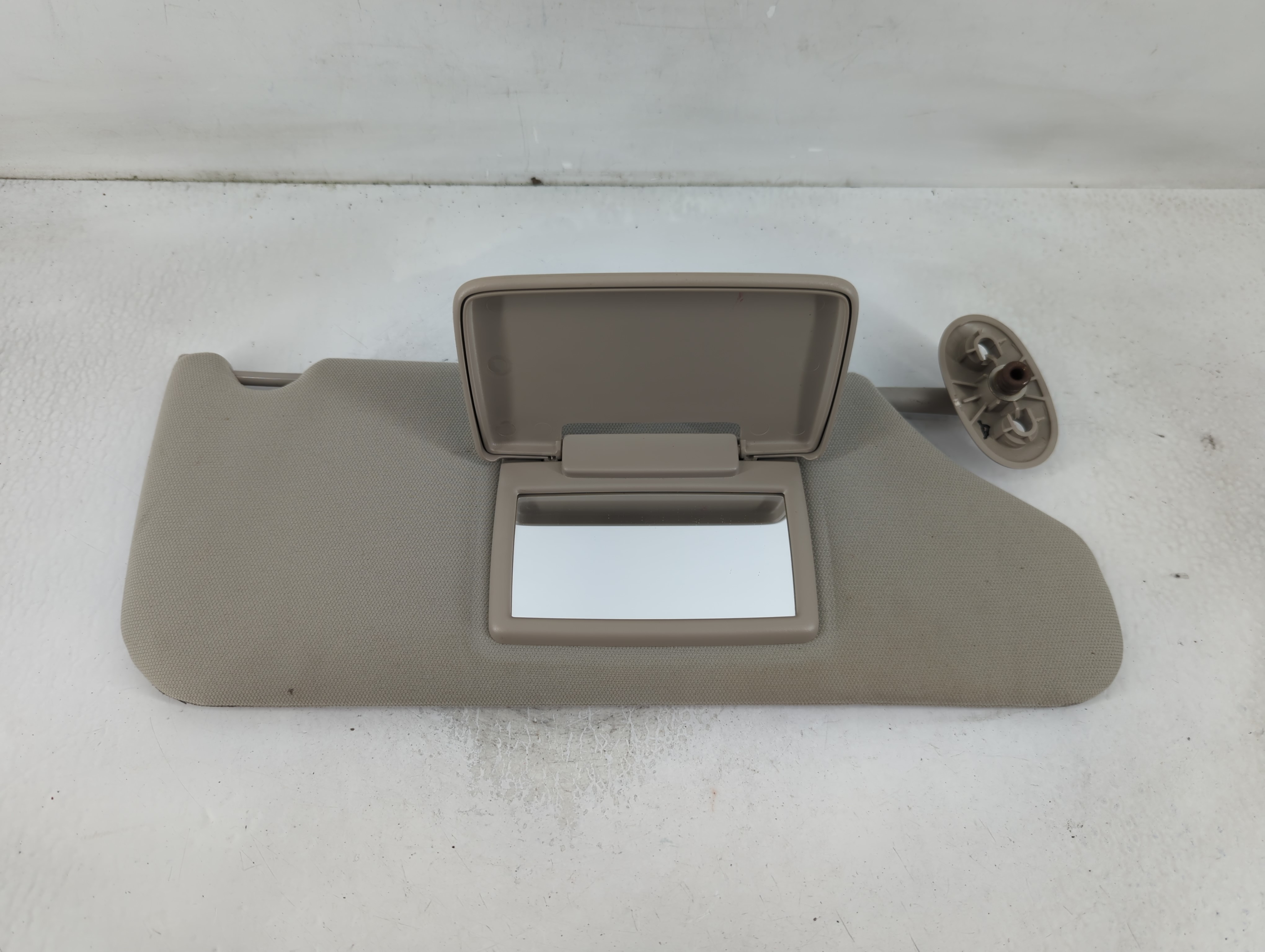 Picture of 2005-2010 Jeep Grand Cherokee Passenger Sun Visor Mirror Right Sunvisor 807620