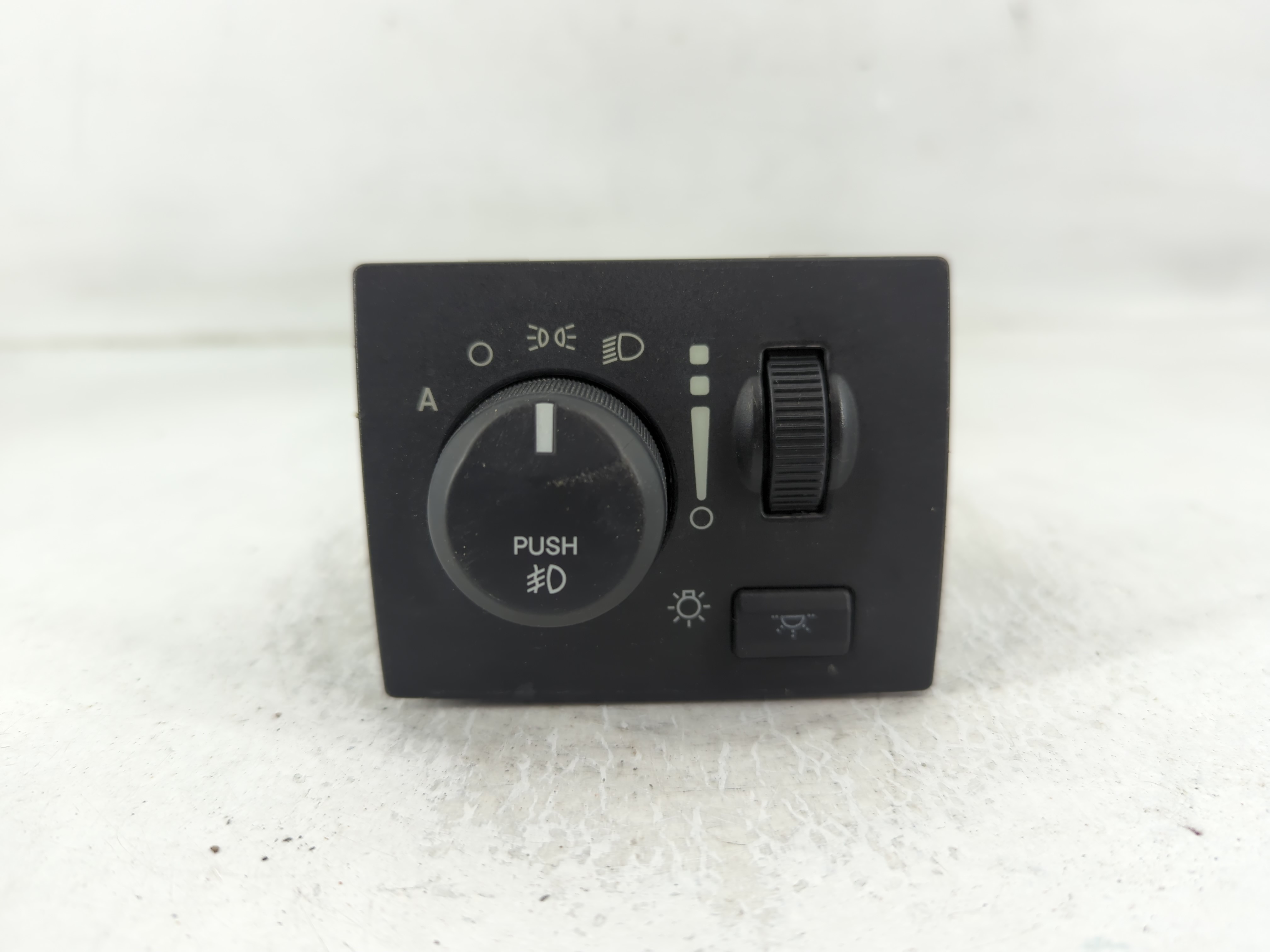 Picture of 2008 Chrysler Town & Country Headlight Head Light Switch Lamp Control 807724