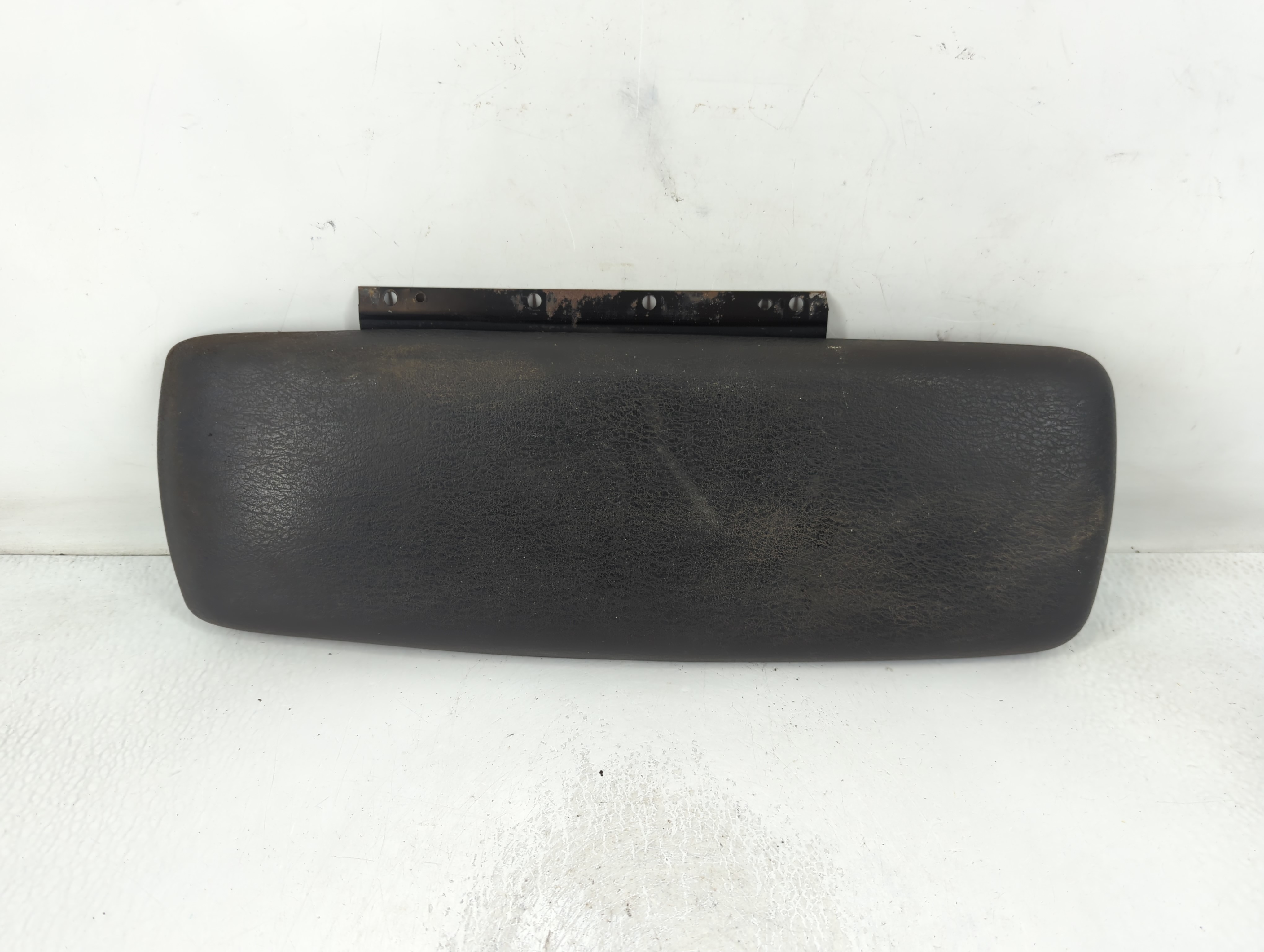Picture of Dodge Durango Center Console Armrest Cover Lid 807755