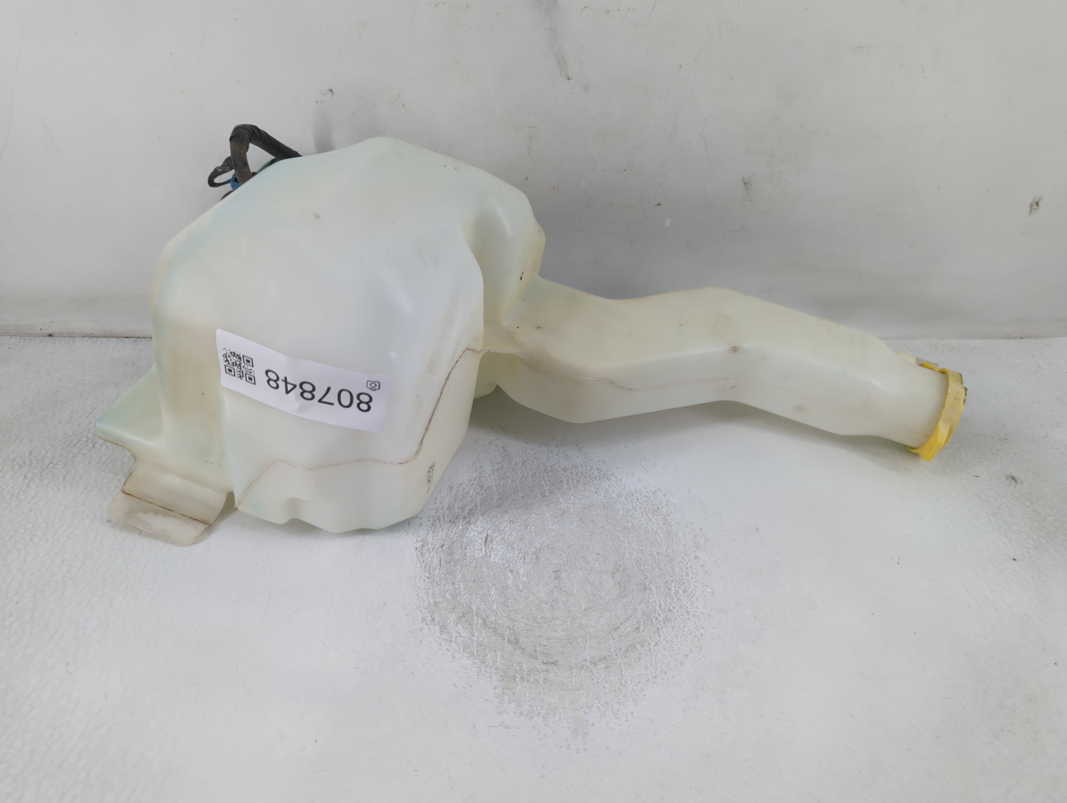 1999 Chrysler Voyager Windshield Washer Fluid Reservoir Bottle Oem 807848 - Oemusedautoparts1.com