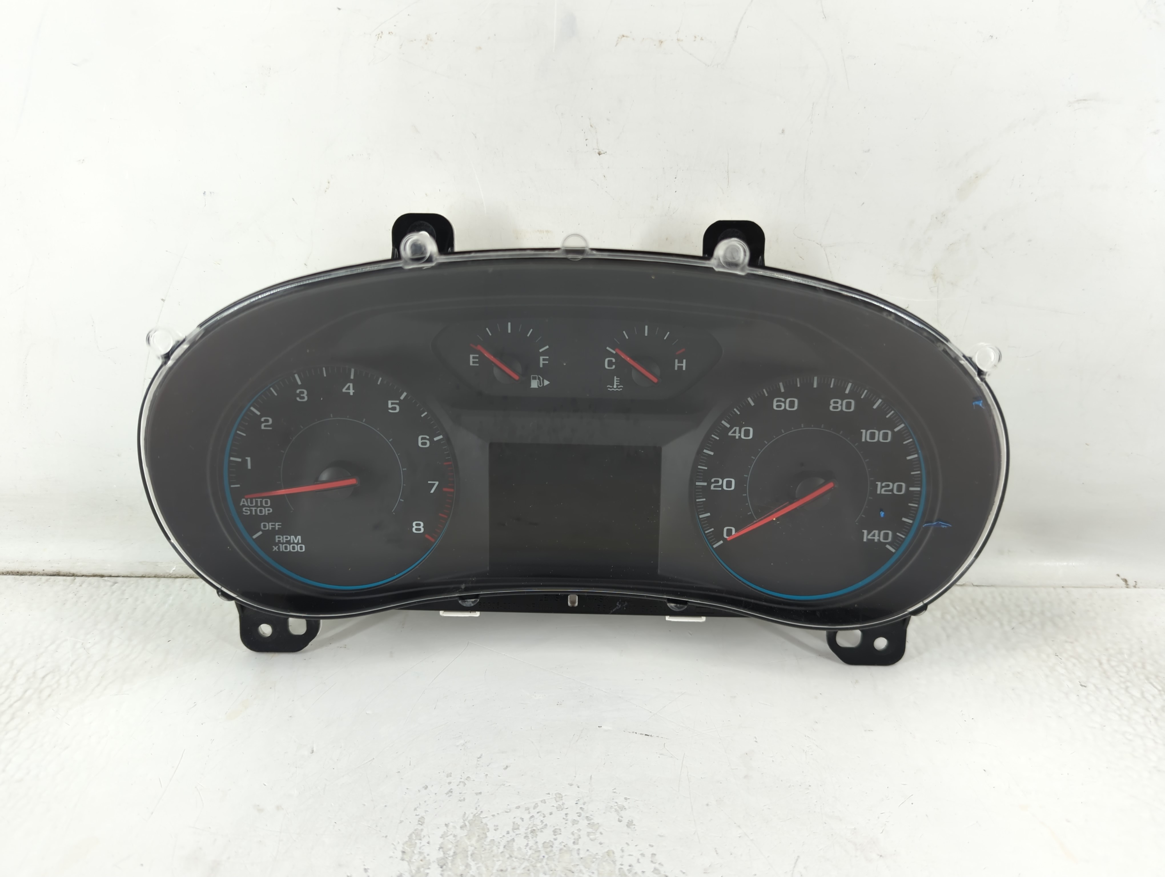2017-2018 Chevrolet Malibu Speedometer Instrument Cluster Gauges 84128302 808042 - Oemusedautoparts1.com