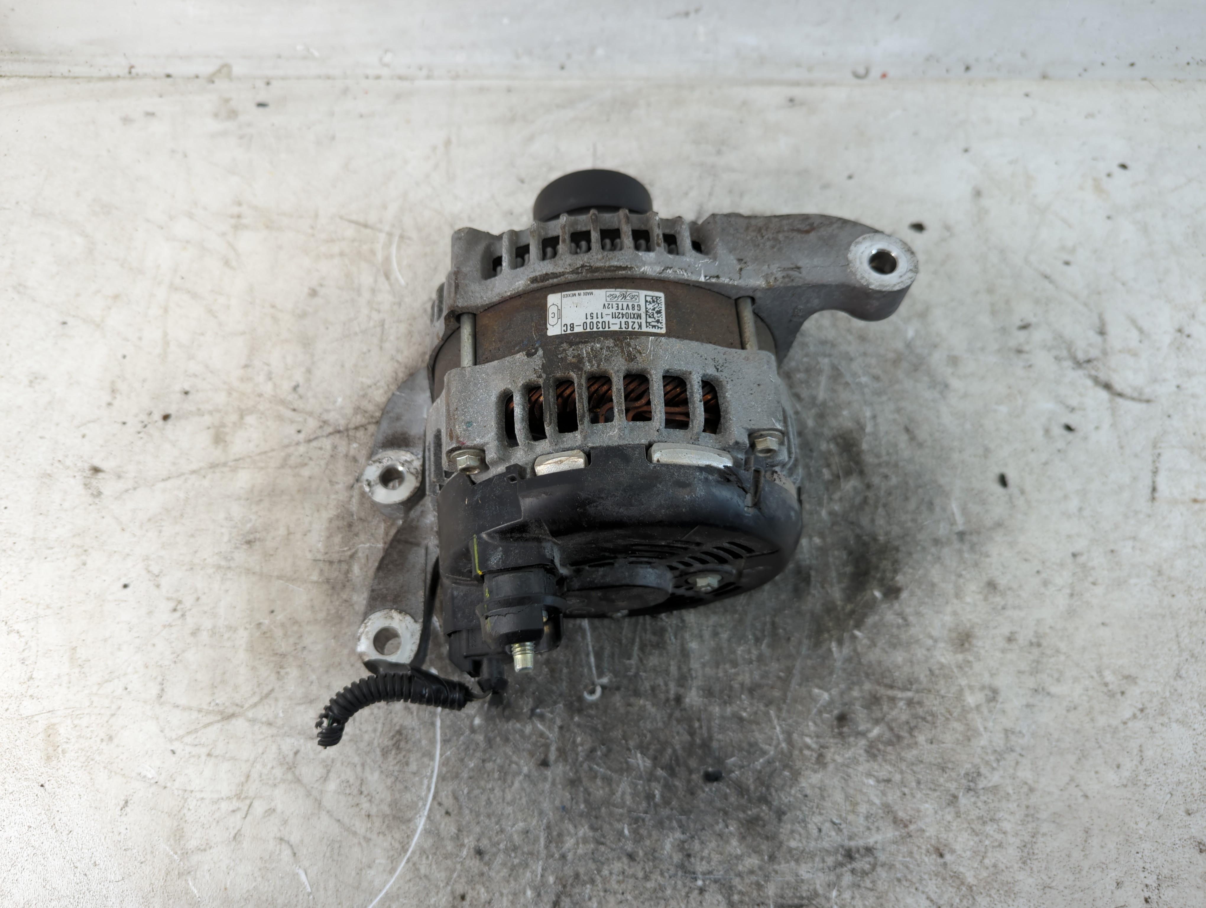 Picture of 2019-2020 Ford Edge Alternator Generator Charging Assembly Engine Oem 808108