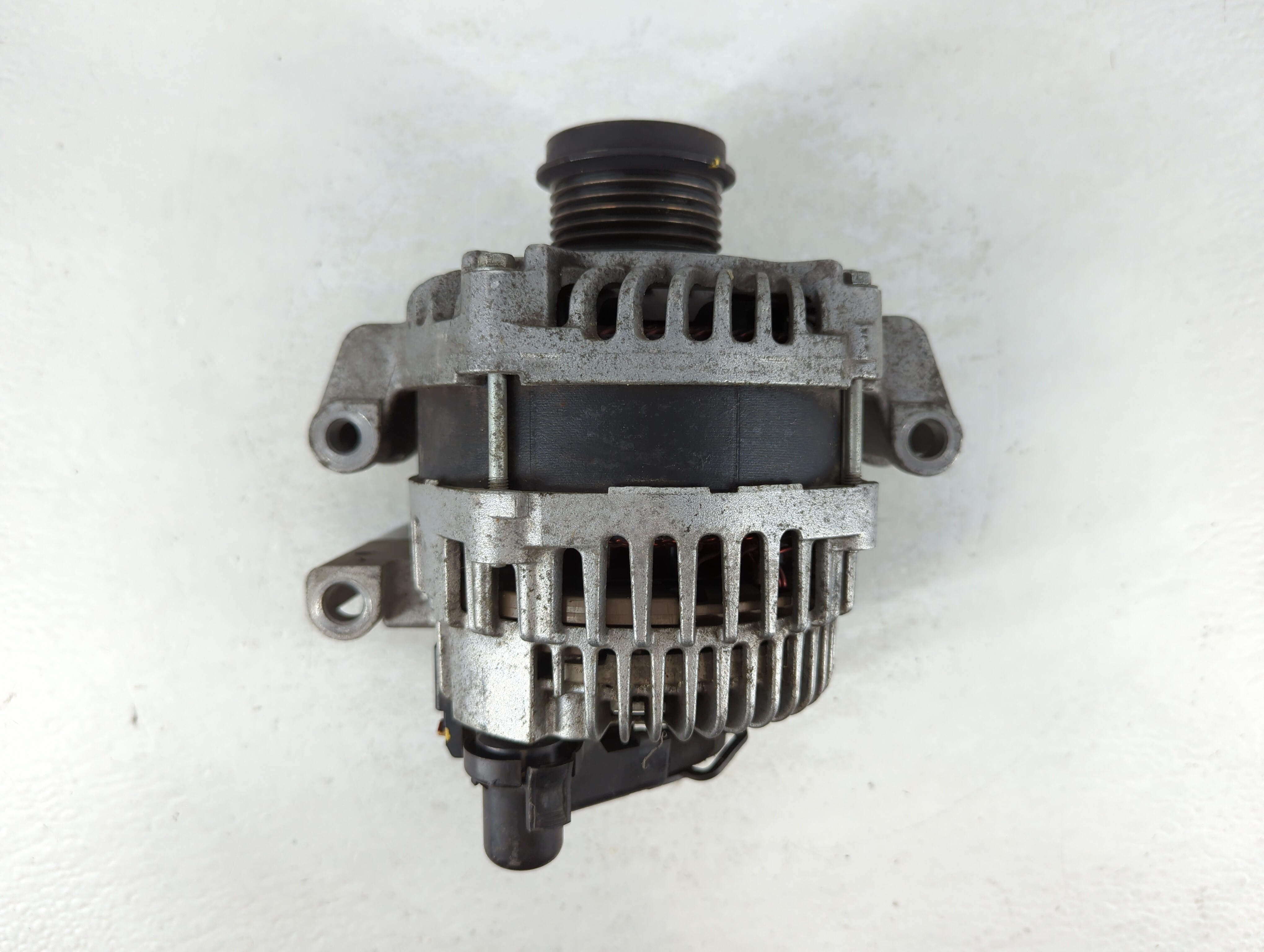 2015-2017 Chrysler 200 Alternator Generator Charging Assembly Engine Oem 808264 - Oemusedautoparts1.com