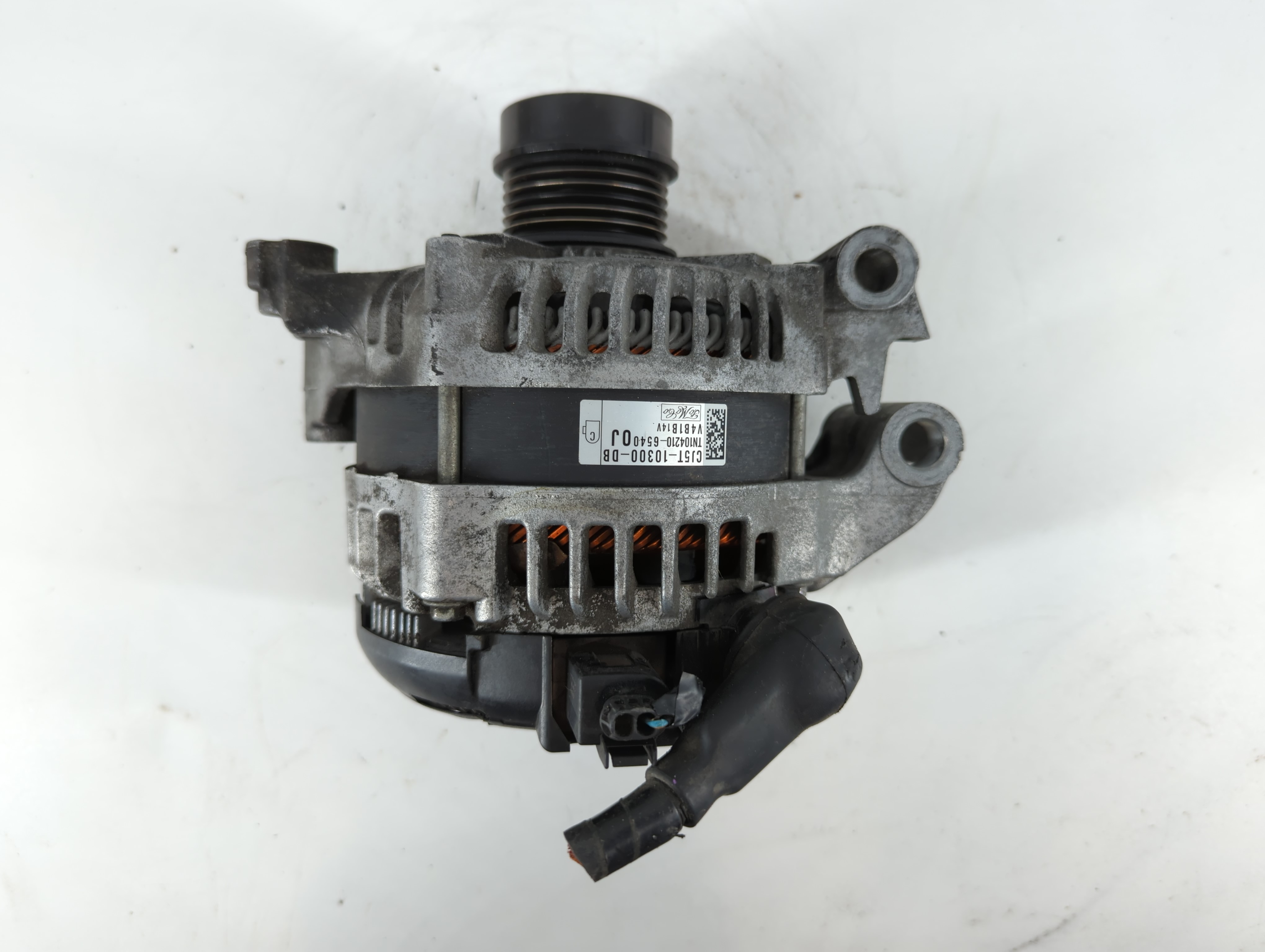 Picture of 2013-2019 Ford Escape Alternator Generator Charging Assembly Engine Oem 808322