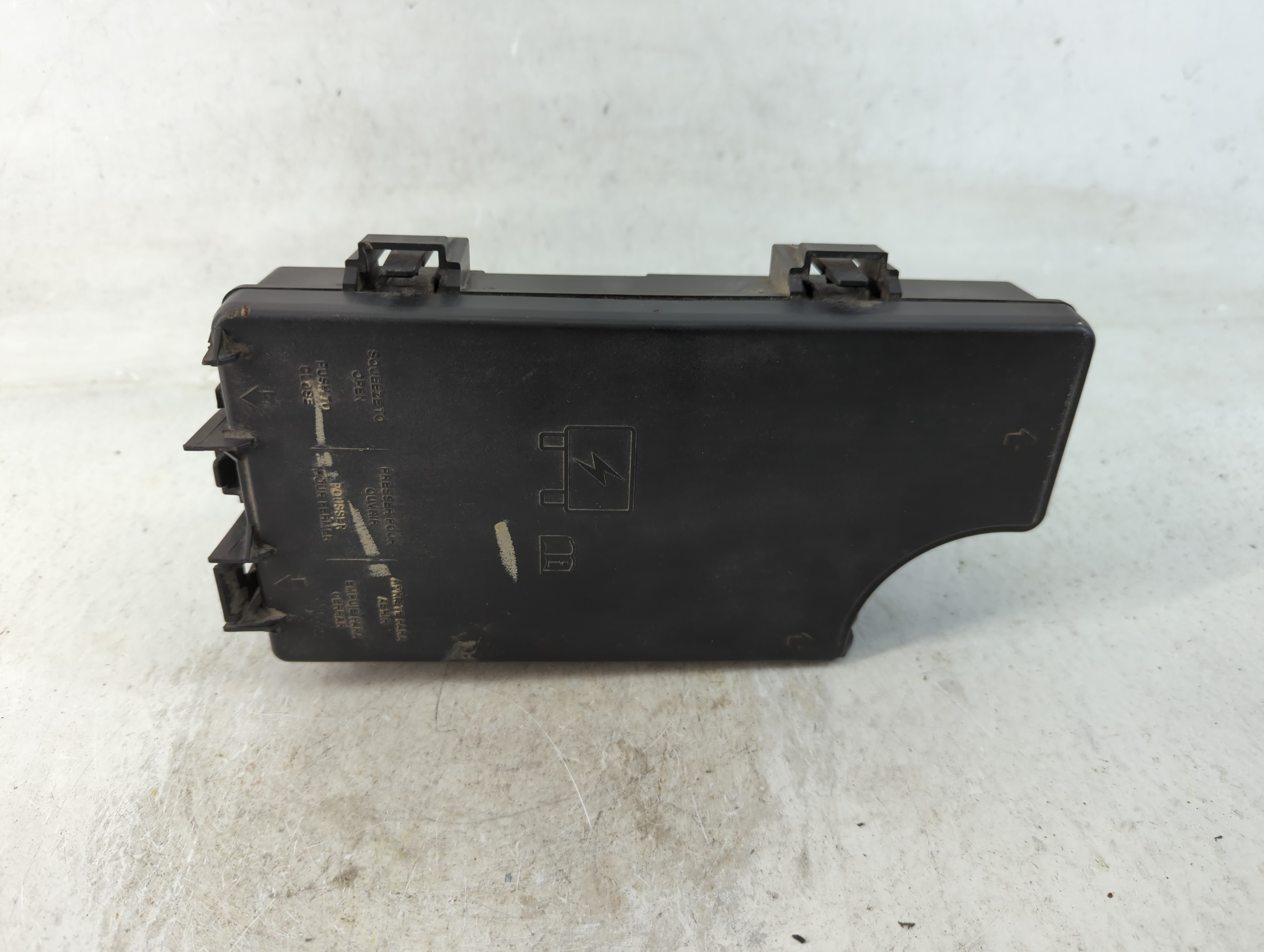 2007-2007 Jeep Compass Fusebox Fuse Box Relay Module Tipm P04692207af 808544 - Oemusedautoparts1.com
