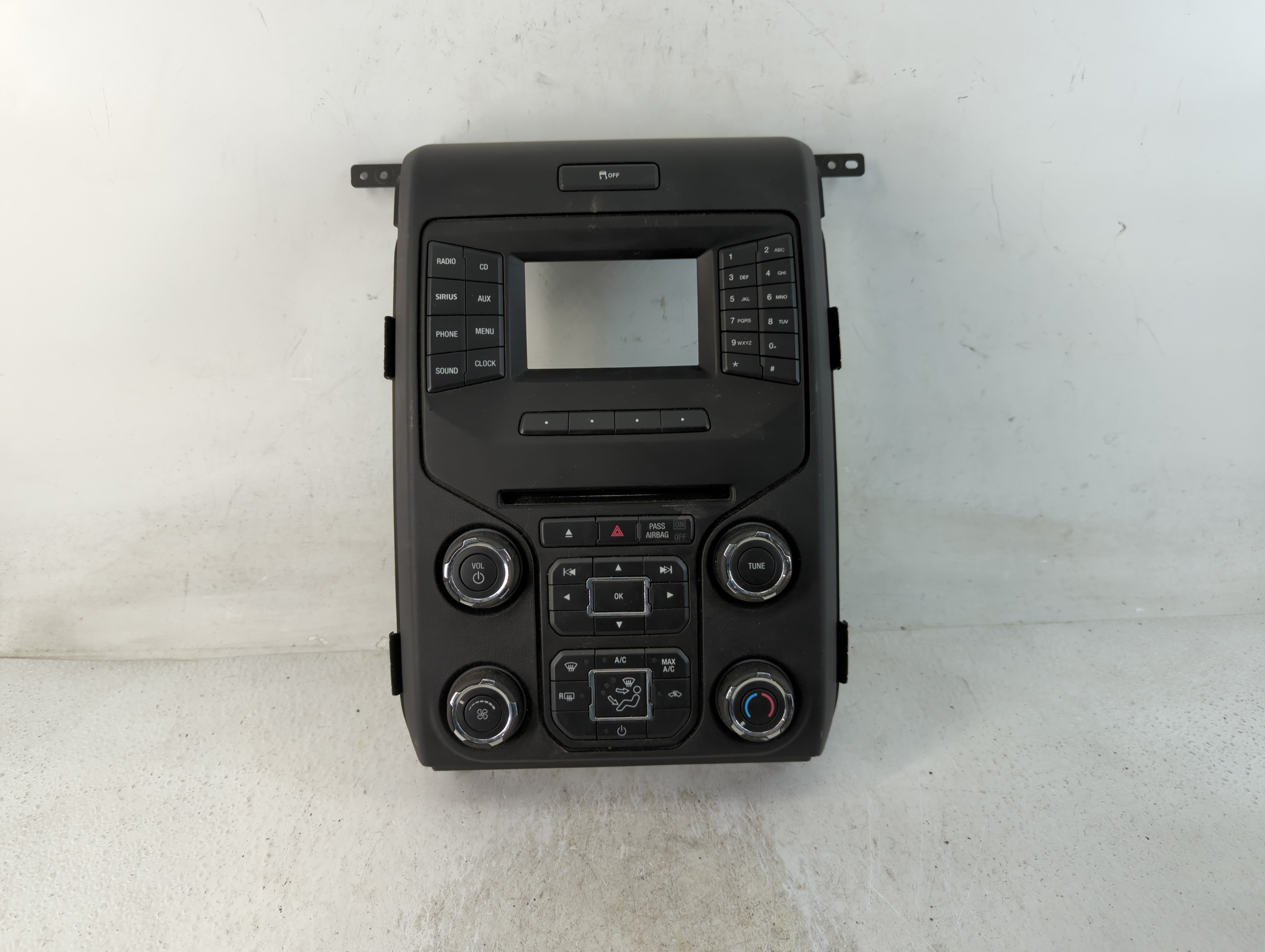 2013-2013 Ford F-150 Radio Control Panel 808548 - Oemusedautoparts1.com