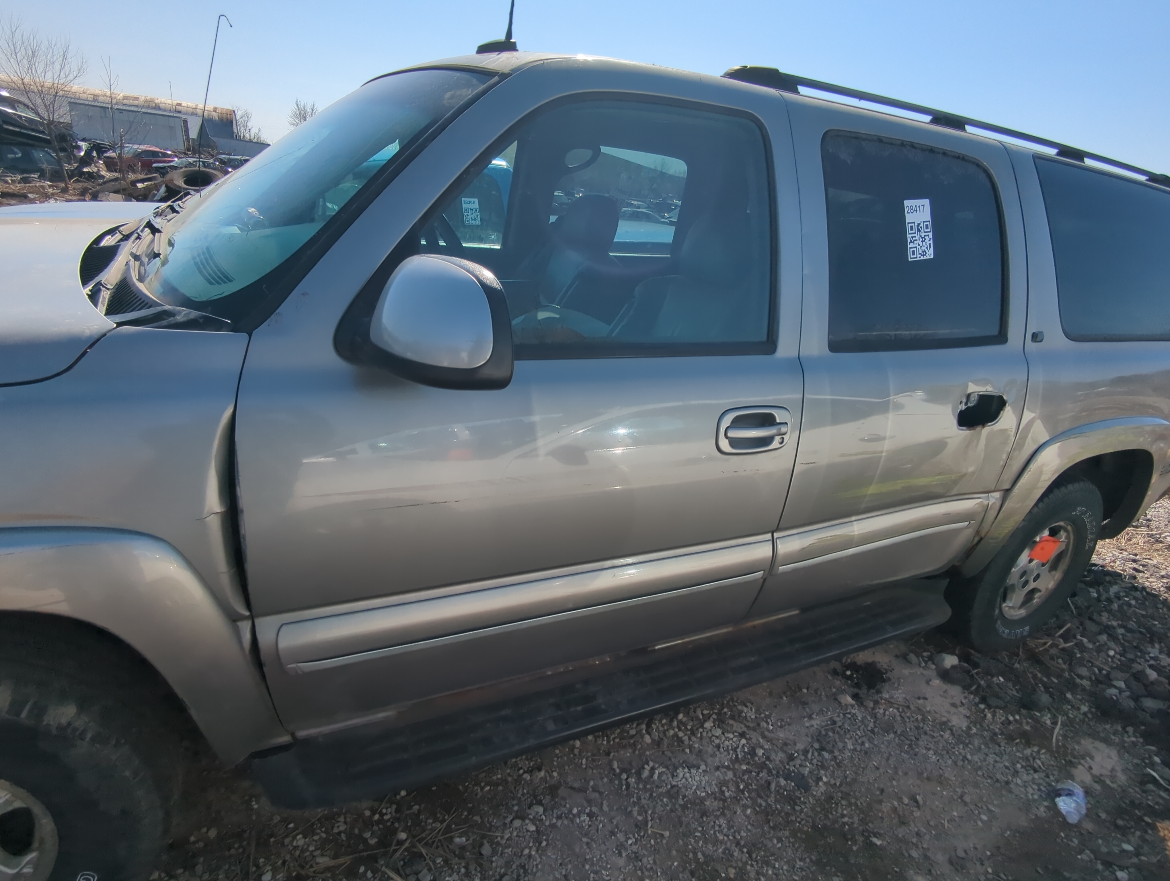 Picture of 2000-2006 Chevrolet Suburban 1500 Driver Front Door Oem 809609
