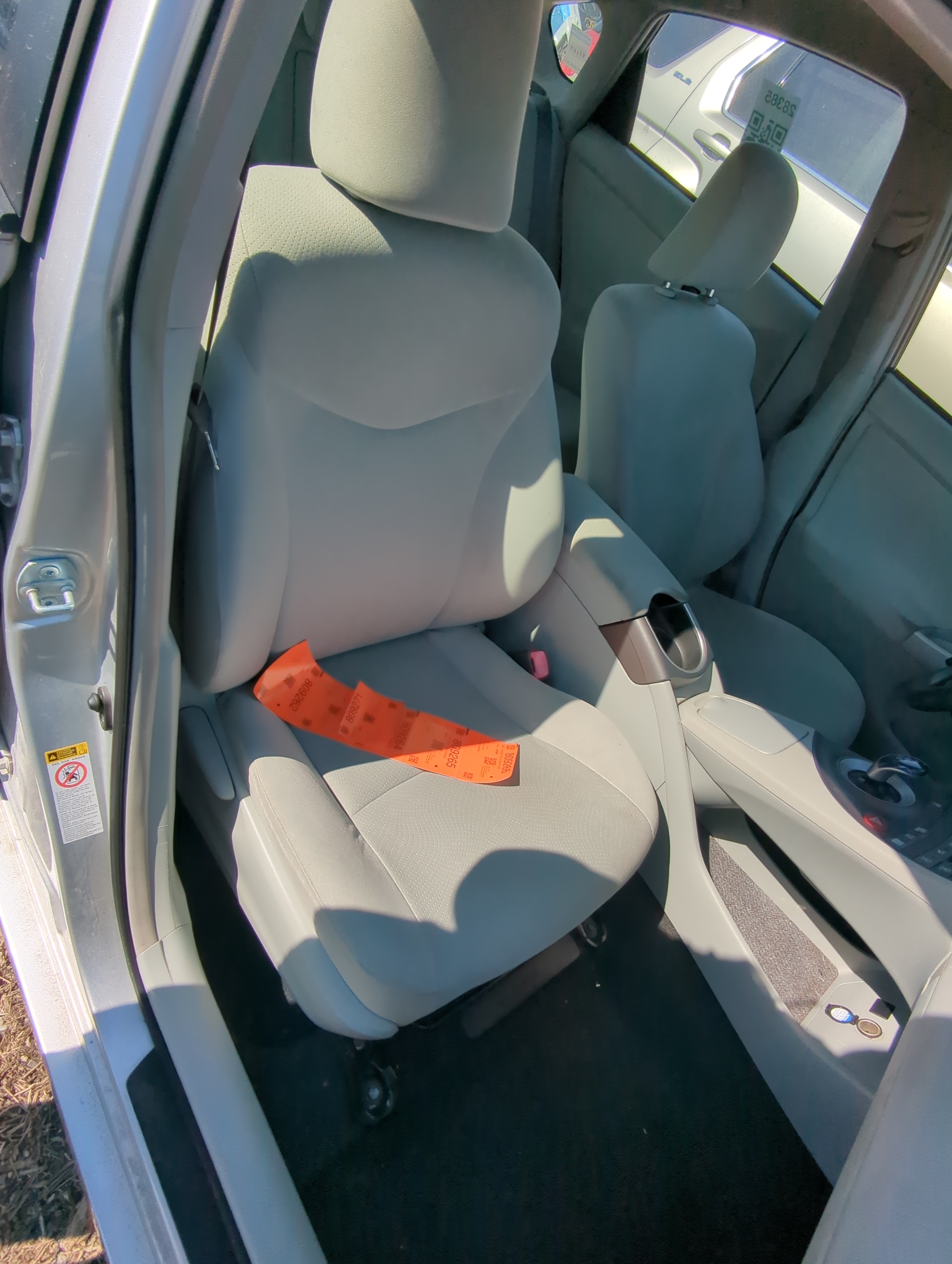 2012-2015 Toyota Prius Passenger Front Seat Oem 809892 - Oemusedautoparts1.com