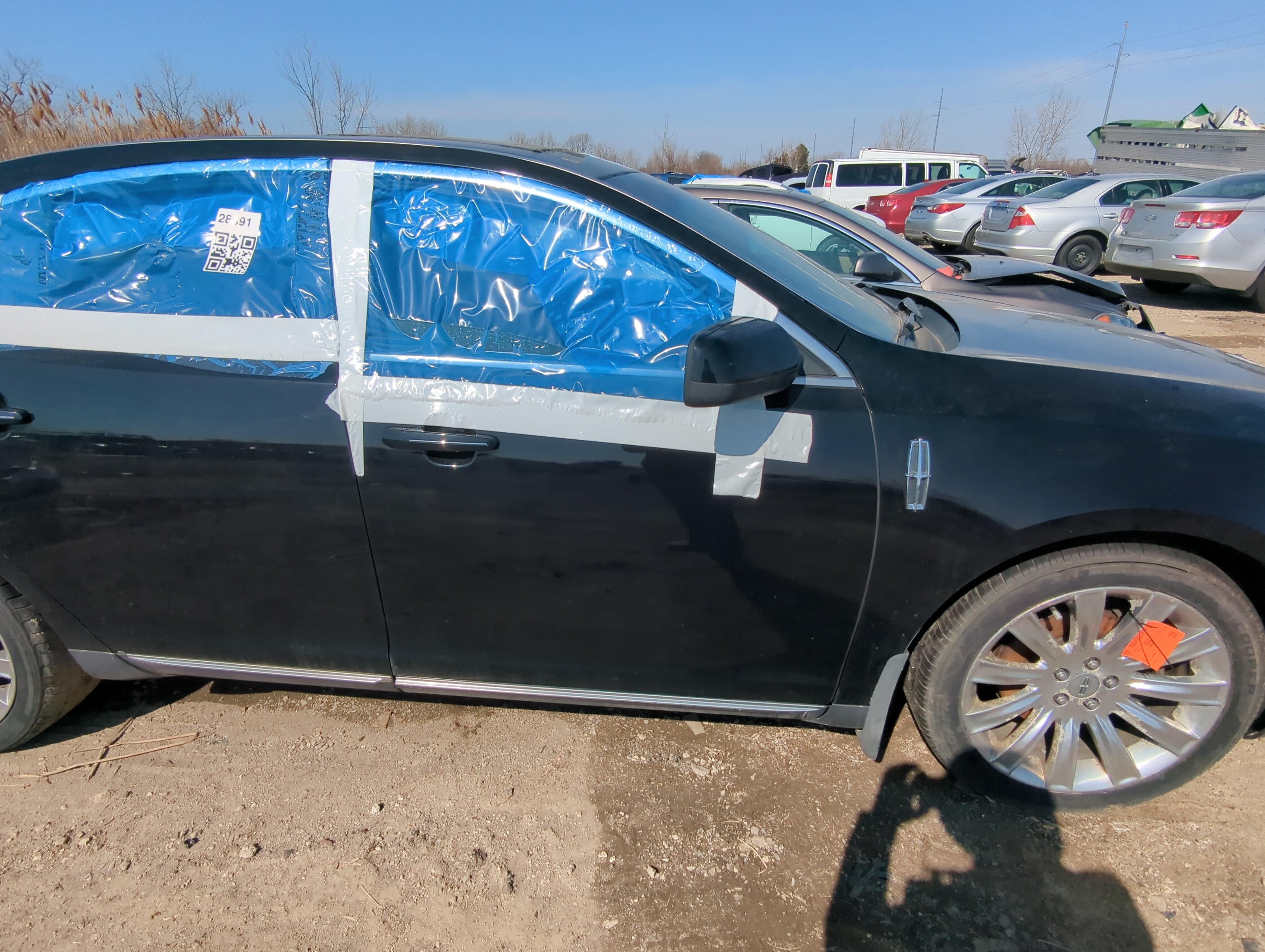 Picture of 2009-2013 Lincoln Mks Passenger Front Door Oem 810273